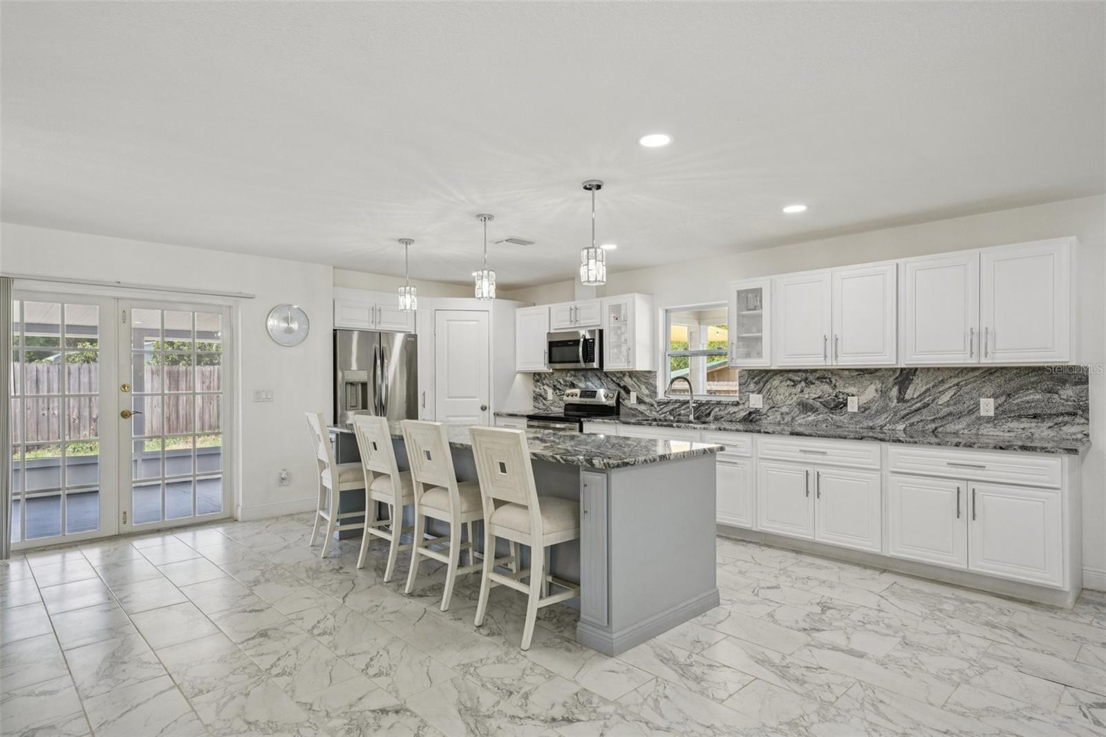 1414 SEFFNER VALRICO RD, SEFFNER, FL, 33584