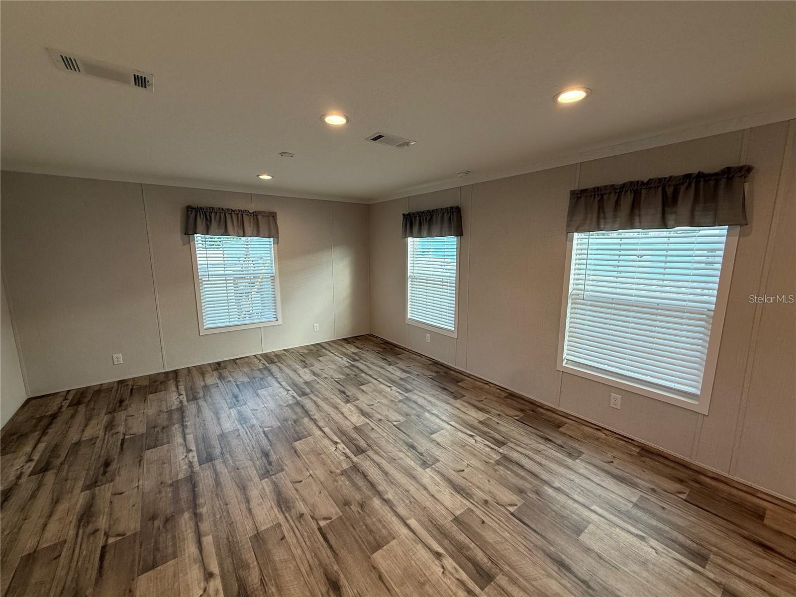 7801 34TH AVE N #30, ST PETERSBURG, FL, 33710