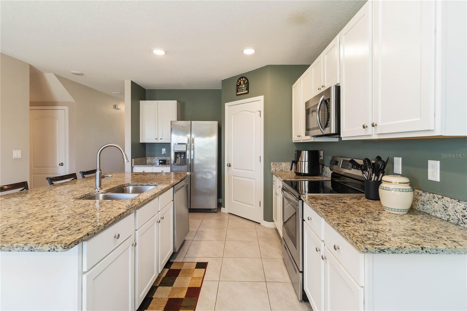 2464 WHITE POPPY DR, KISSIMMEE, FL, 34747