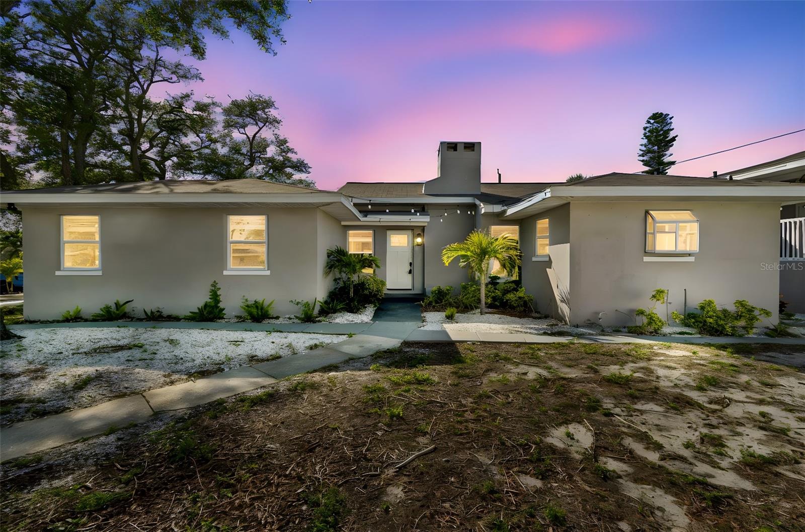 125 HARBOR BLUFF DR, LARGO, FL, 33770