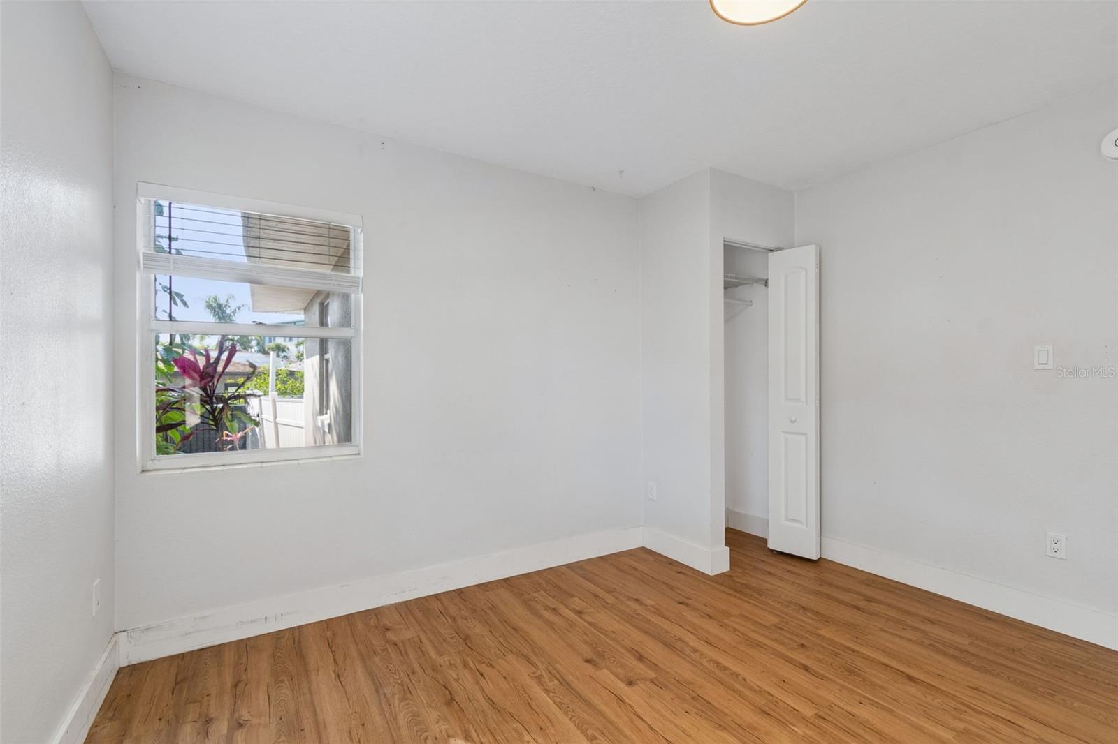 125 HARBOR BLUFF DR, LARGO, FL, 33770