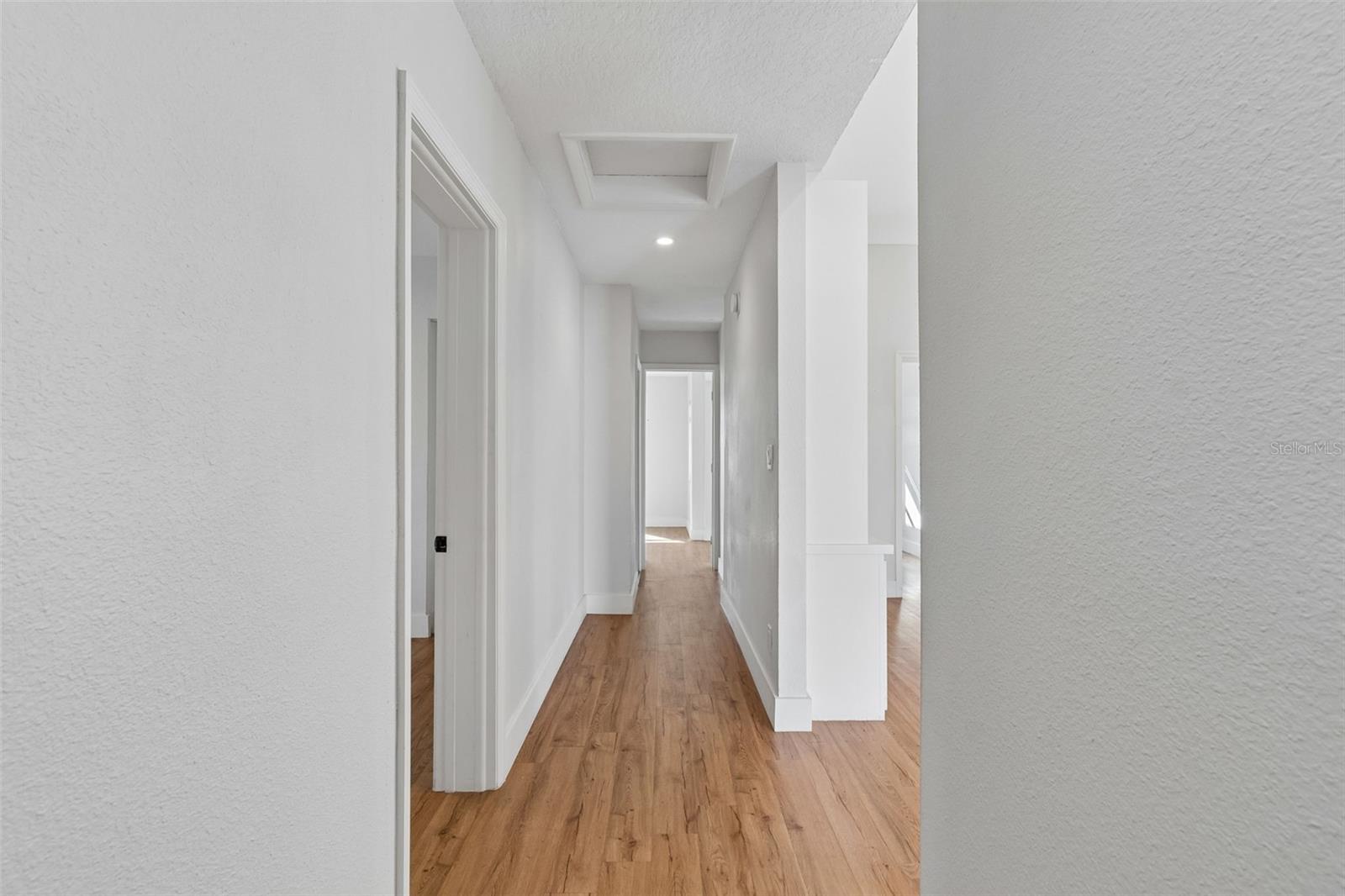 125 HARBOR BLUFF DR, LARGO, FL, 33770