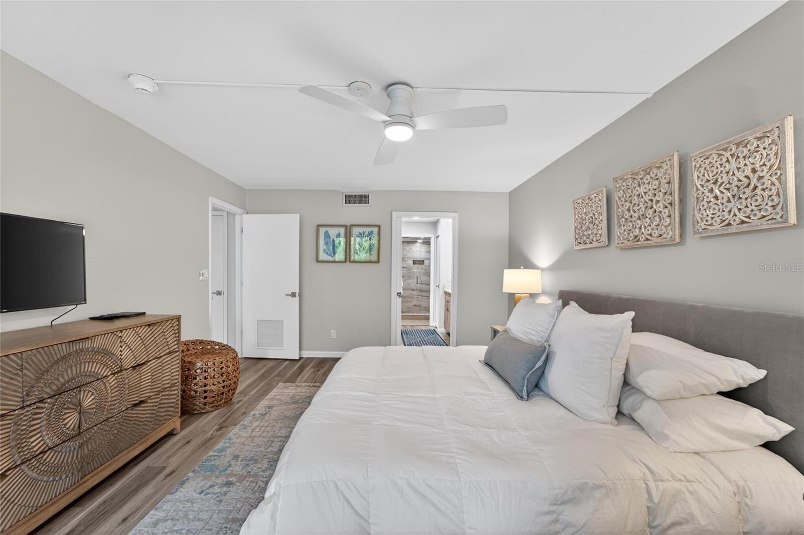 828 BAYPORT WAY #828, LONGBOAT KEY, FL, 34228