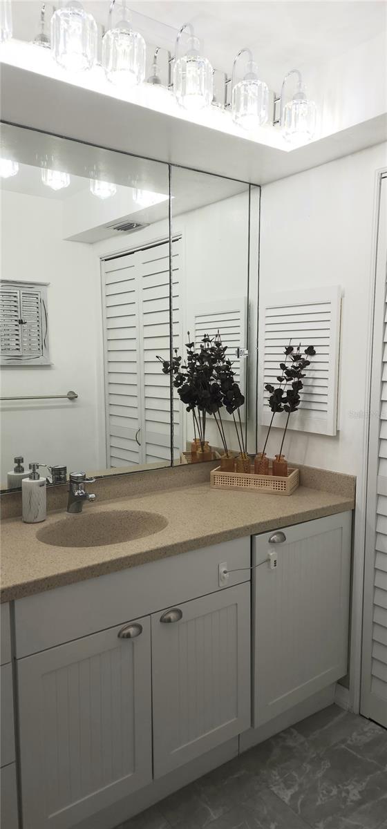 800 BAYWAY BLVD #28, CLEARWATER BEACH, FL, 33767