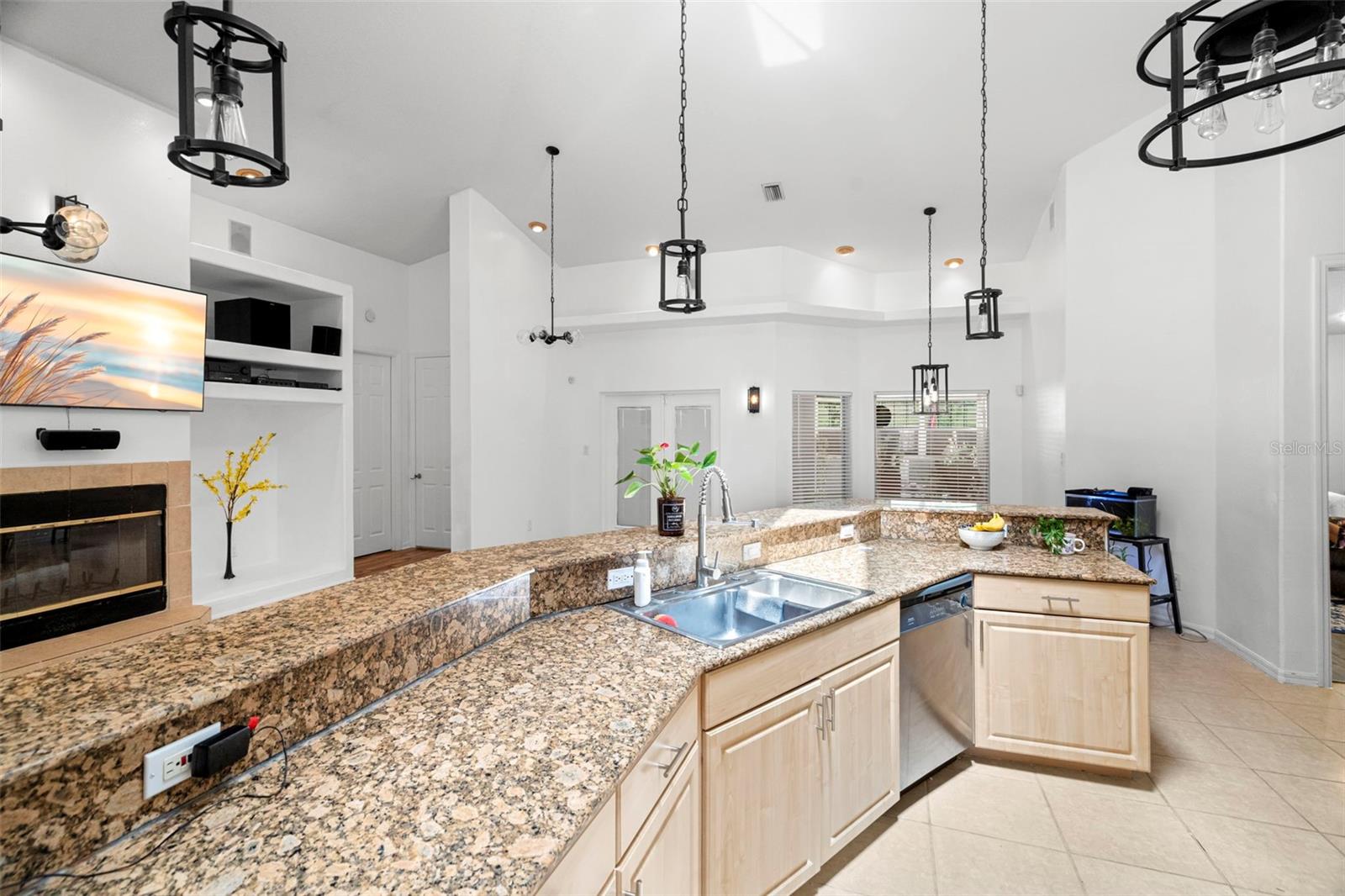 6702 JOSIE DR, SEFFNER, FL, 33584