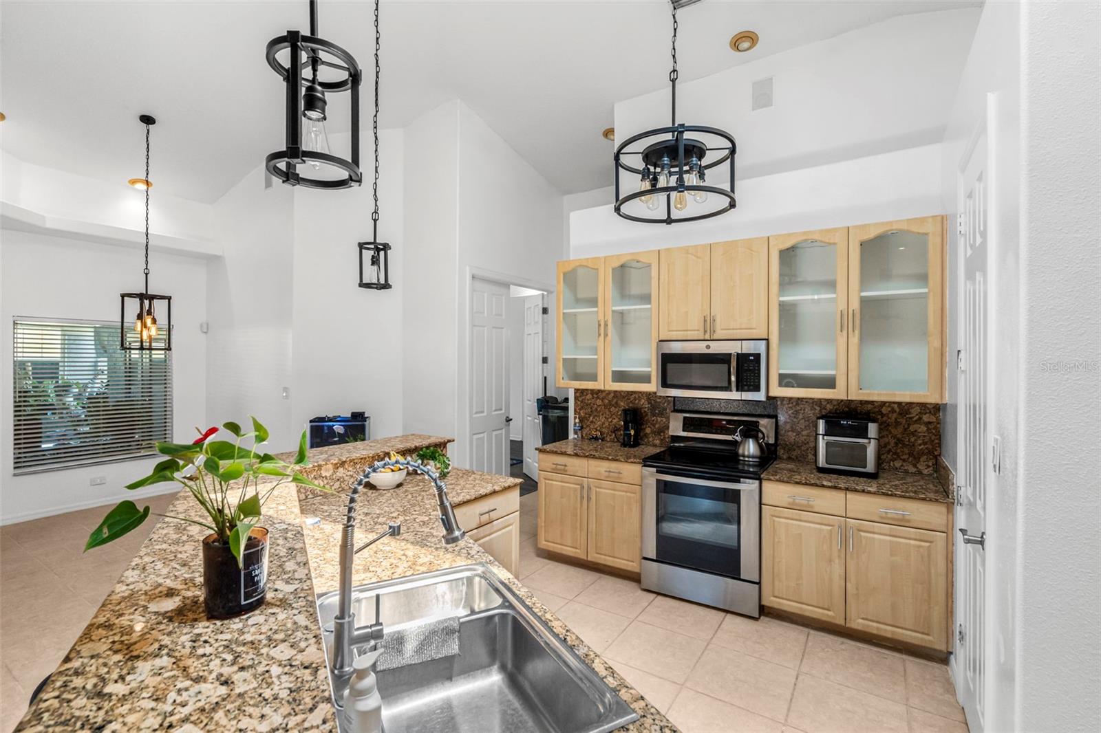 6702 JOSIE DR, SEFFNER, FL, 33584