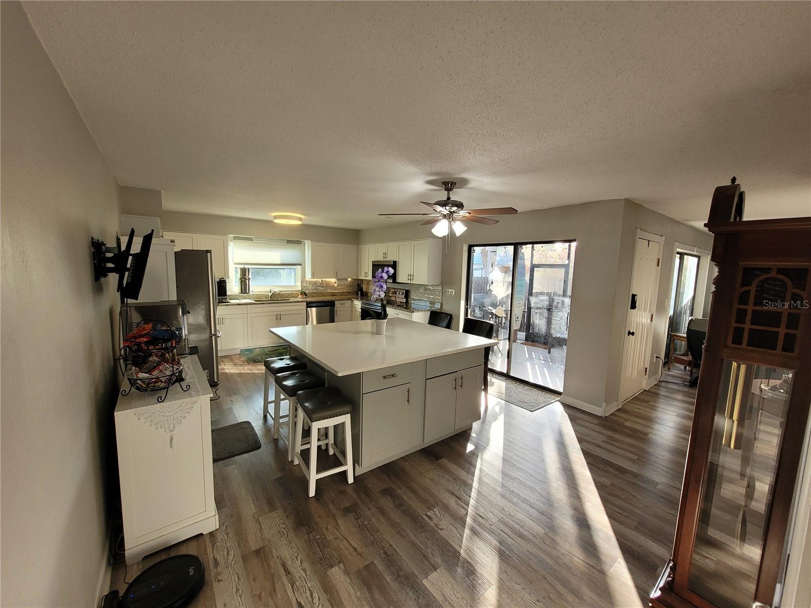 14521 CATALINA CIR, SEMINOLE, FL, 33776