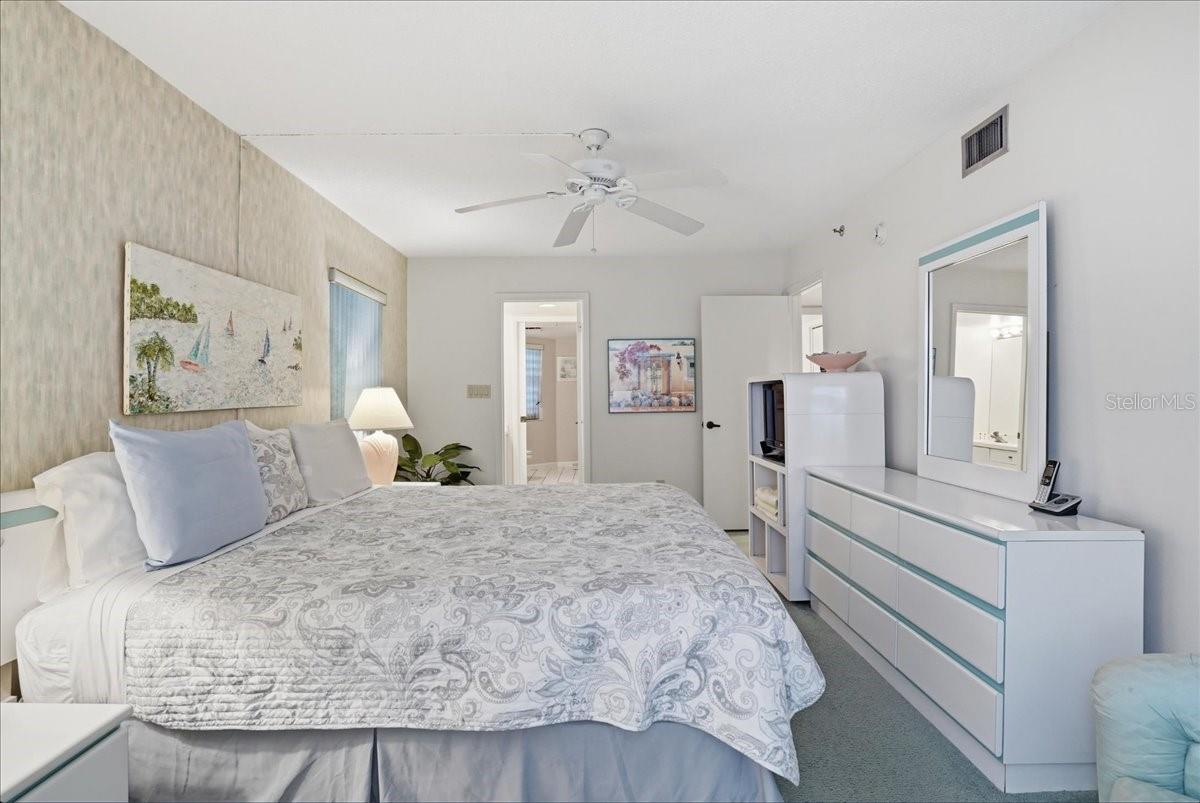 5611 GULF OF MEXICO DR #3, LONGBOAT KEY, FL, 34228