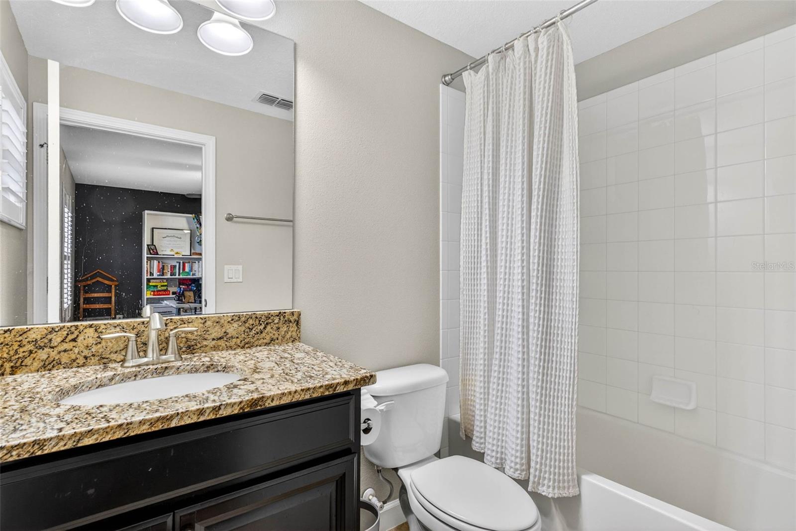 28635 TRANQUIL LAKE CIR, WESLEY CHAPEL, FL, 33543