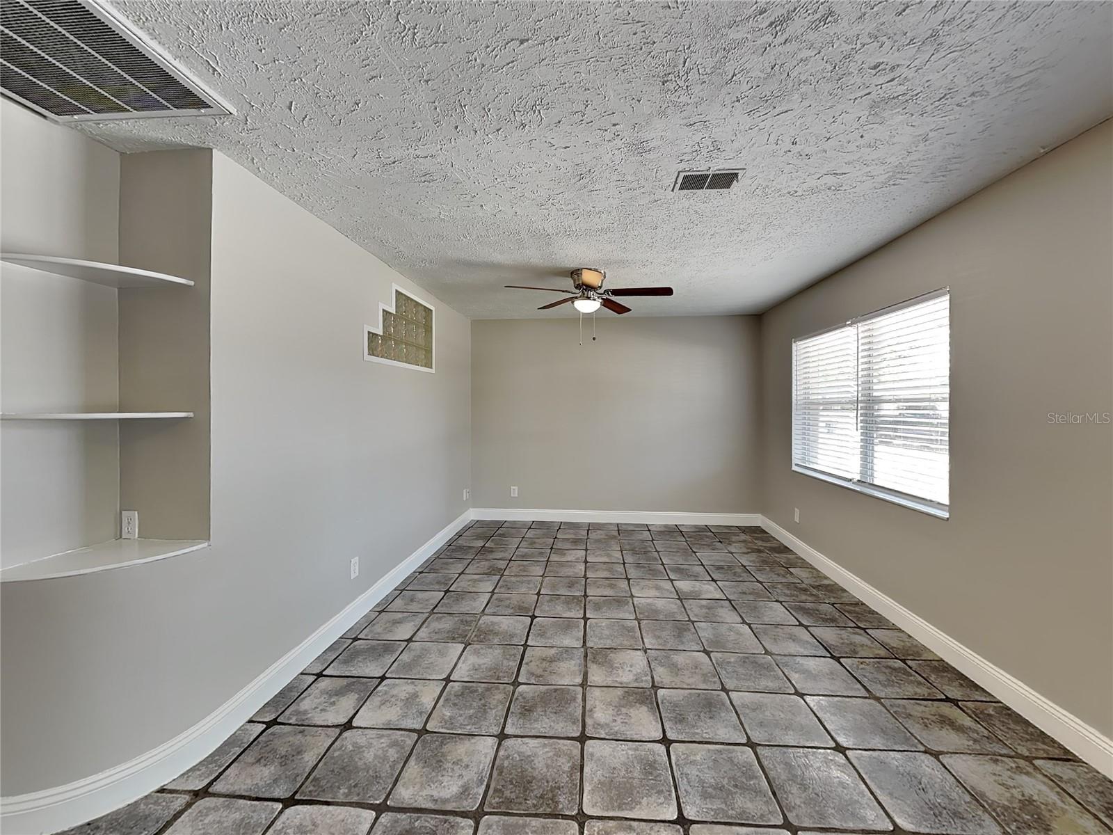 OAK VALLEY SUB UN 1, SEFFNER, FL, 33584