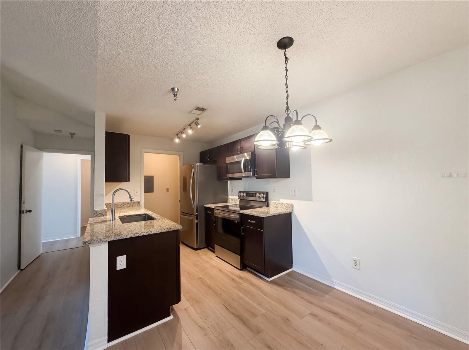 10265 GANDY BLVD N #1008, ST PETERSBURG, FL, 33702