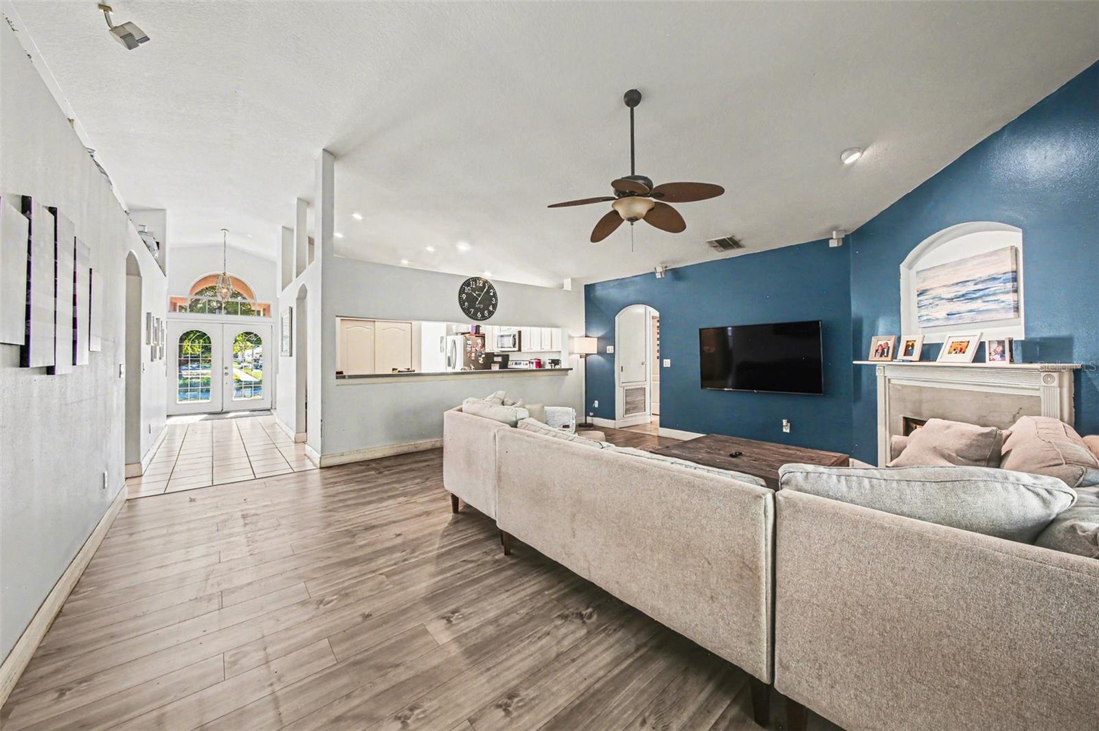 1054 WINDING WATERS CIR, WINTER SPRINGS, FL, 32708