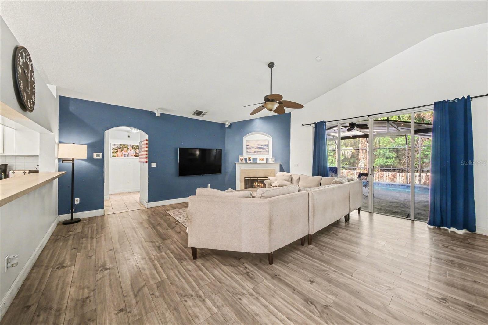 1054 WINDING WATERS CIR, WINTER SPRINGS, FL, 32708