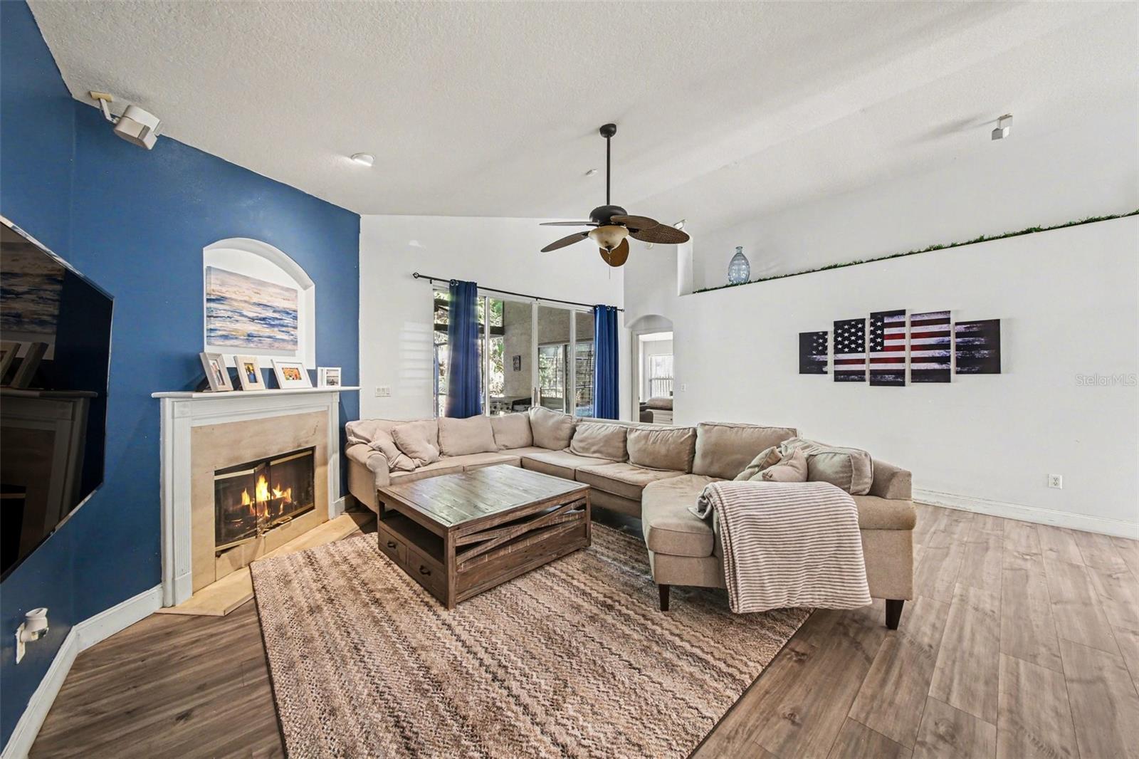 1054 WINDING WATERS CIR, WINTER SPRINGS, FL, 32708