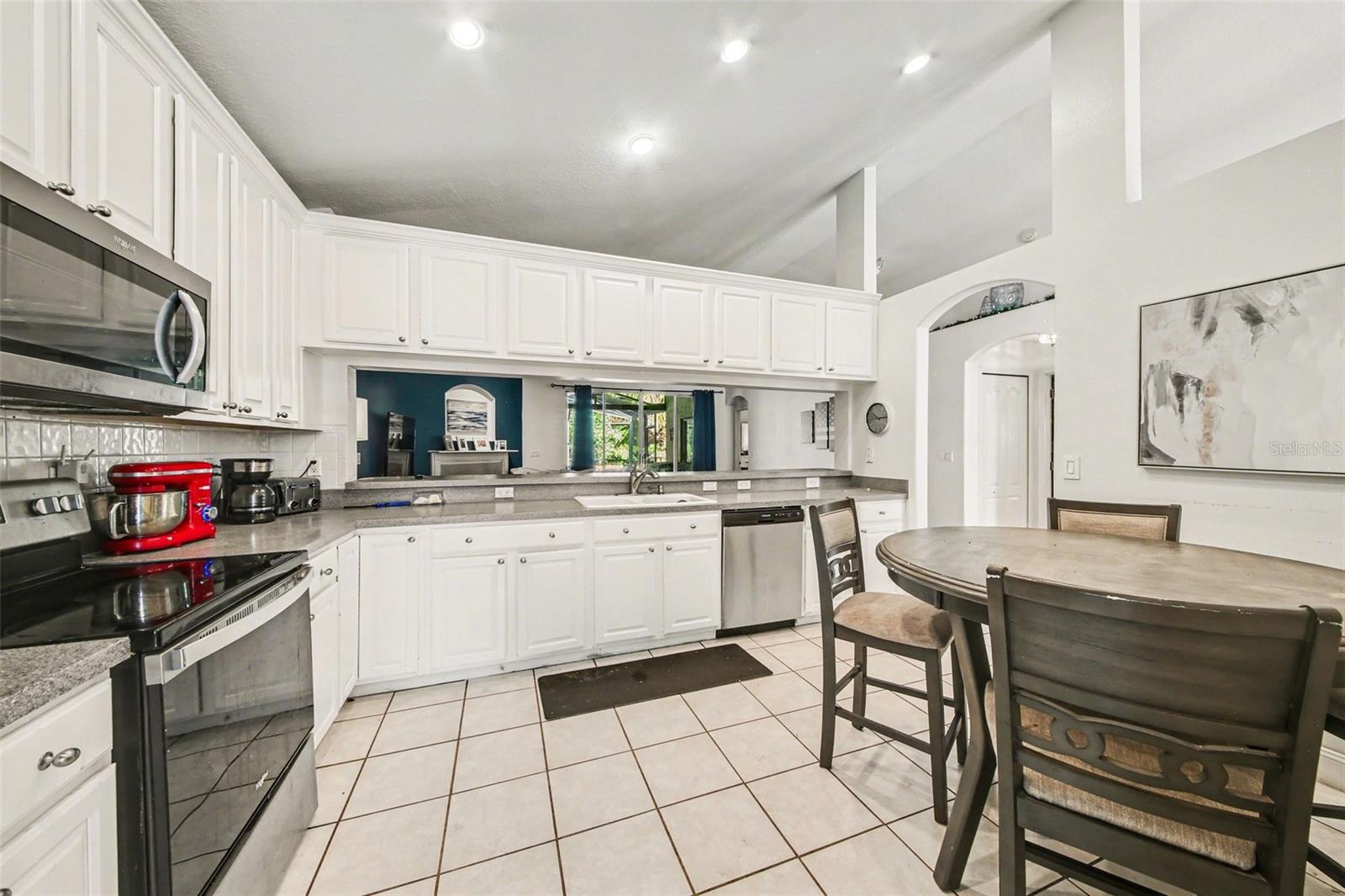 1054 WINDING WATERS CIR, WINTER SPRINGS, FL, 32708