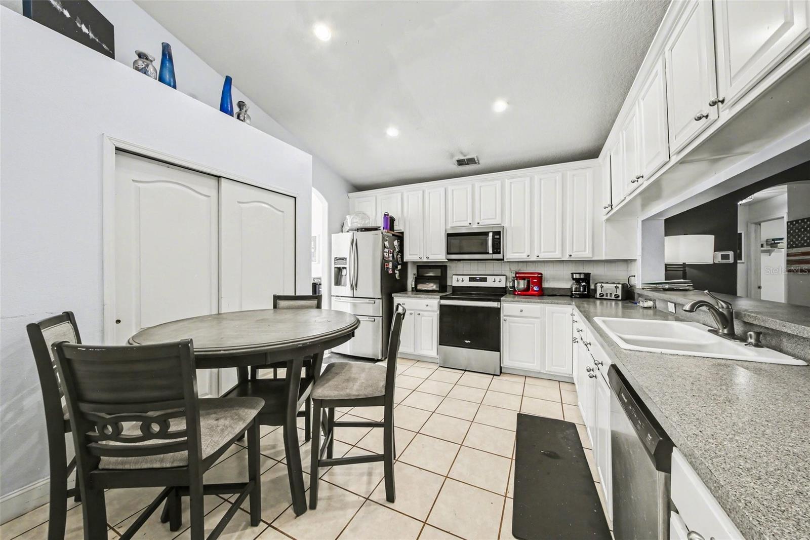 1054 WINDING WATERS CIR, WINTER SPRINGS, FL, 32708