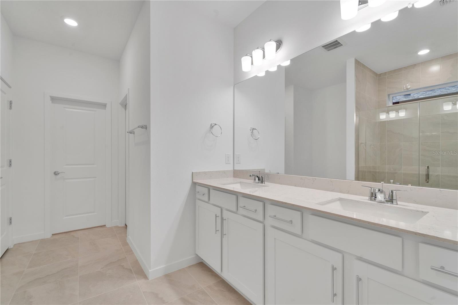 6573 ASBURY BARNES LN, WESLEY CHAPEL, FL, 33545