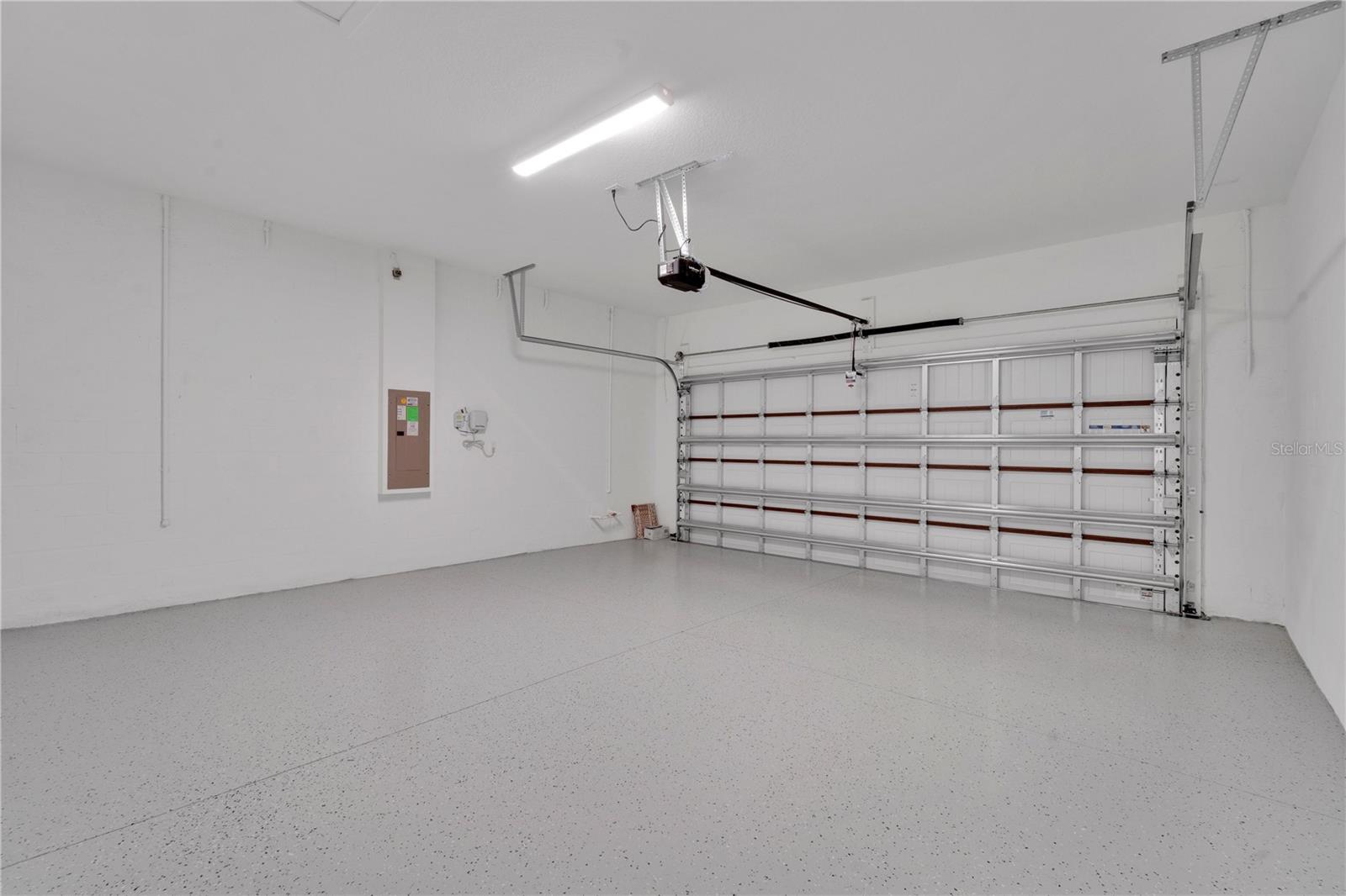 6573 ASBURY BARNES LN, WESLEY CHAPEL, FL, 33545