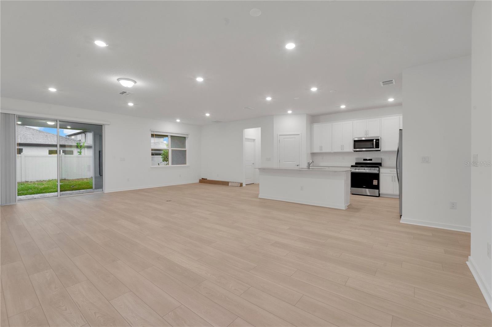 6573 ASBURY BARNES LN, WESLEY CHAPEL, FL, 33545