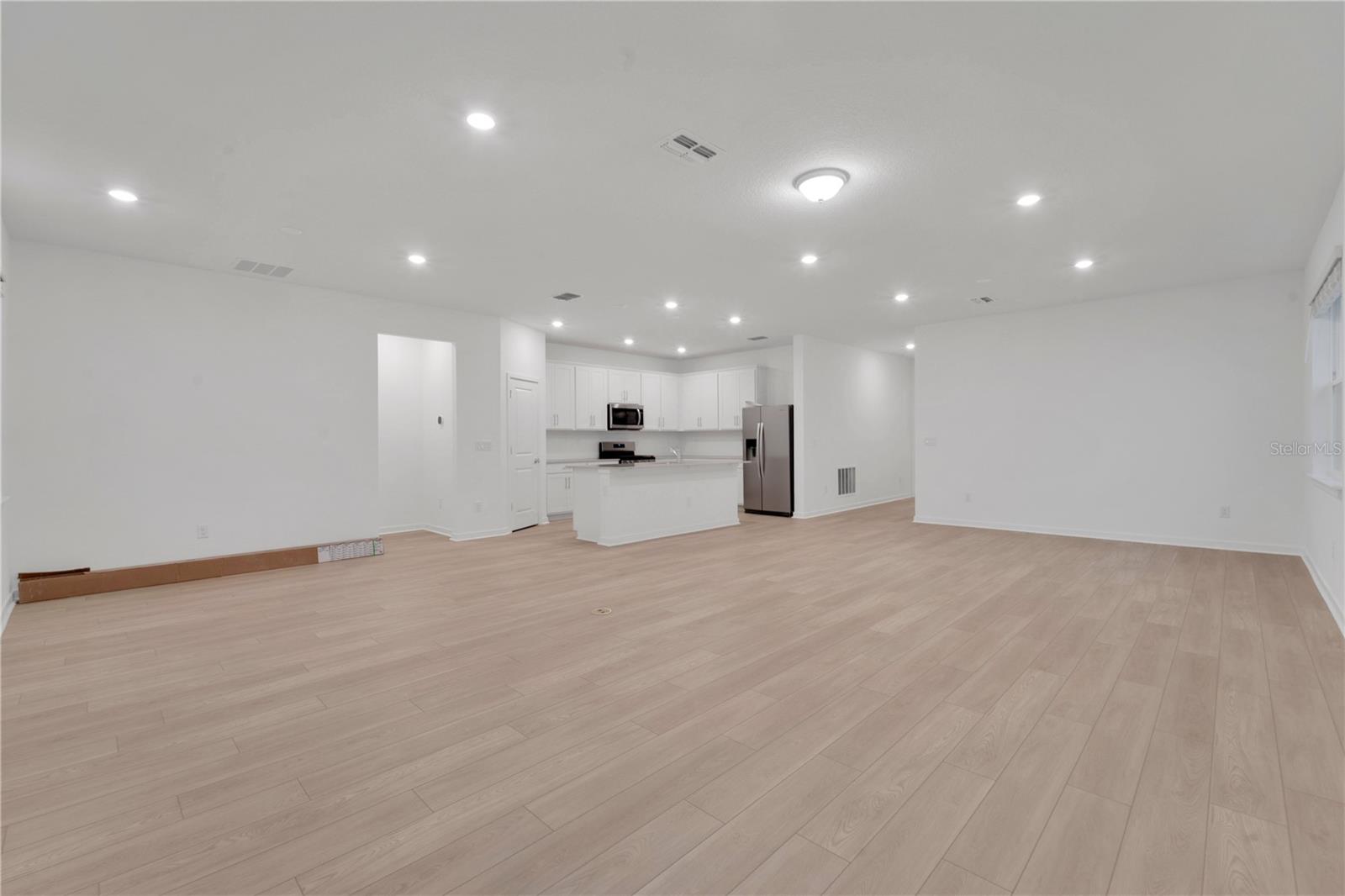 6573 ASBURY BARNES LN, WESLEY CHAPEL, FL, 33545