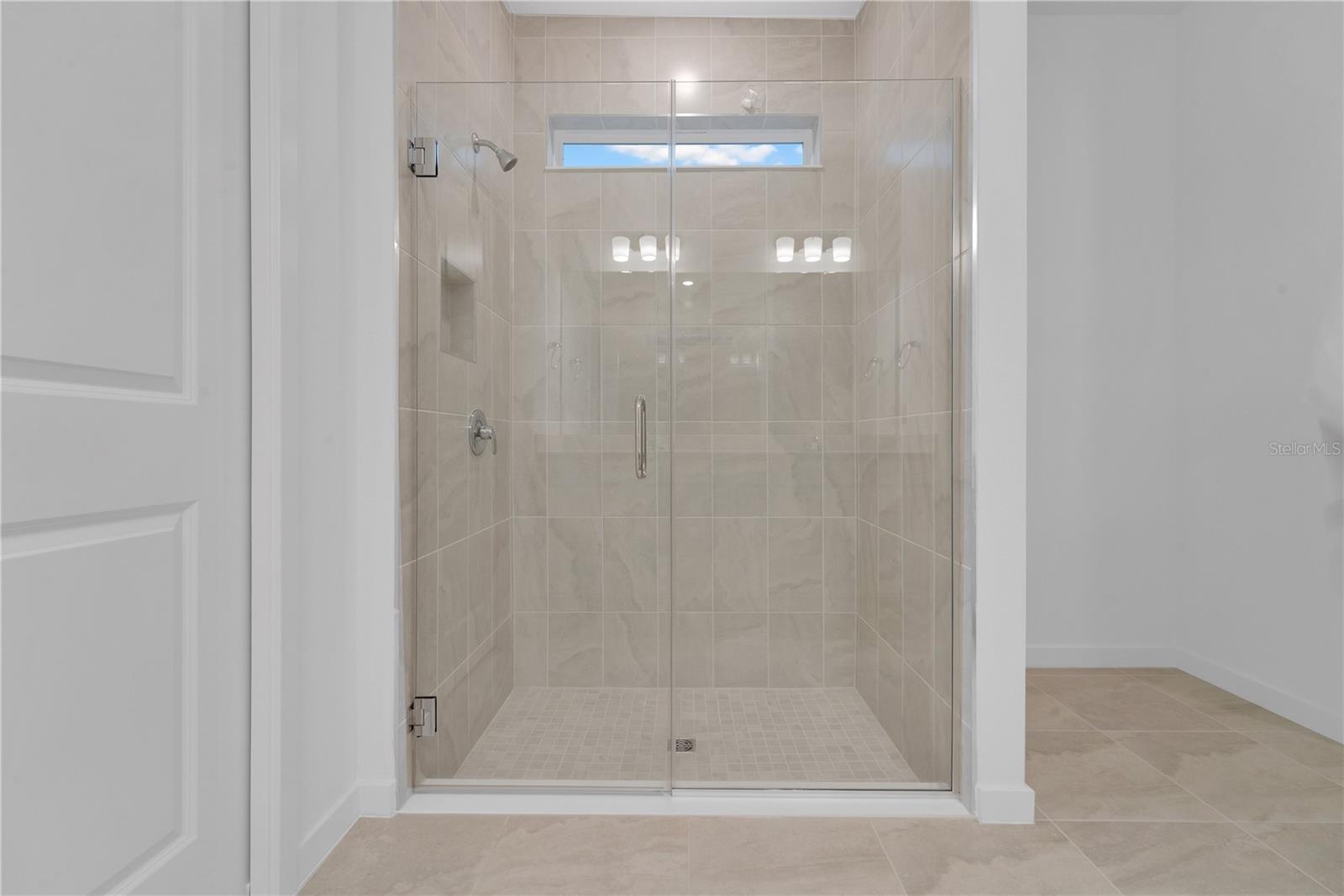 6573 ASBURY BARNES LN, WESLEY CHAPEL, FL, 33545