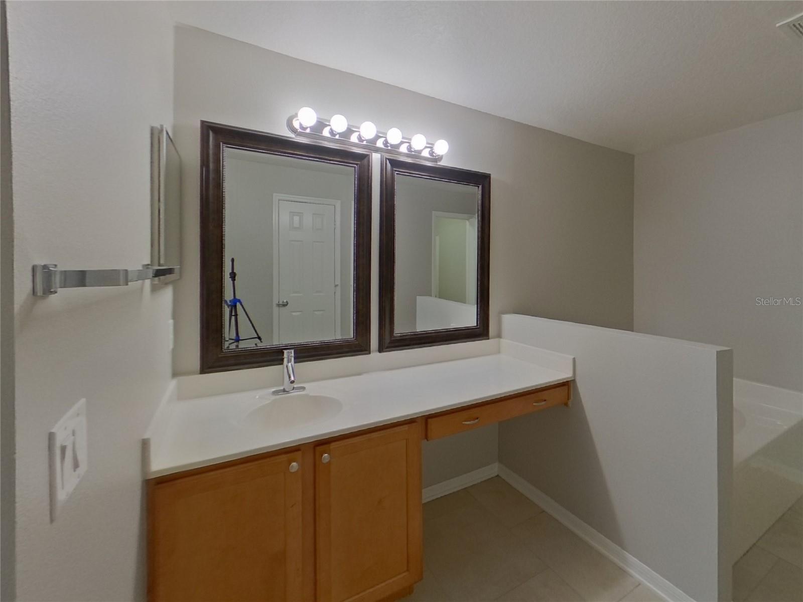 VENETIAN AT BAY PARK, RUSKIN, FL, 33570