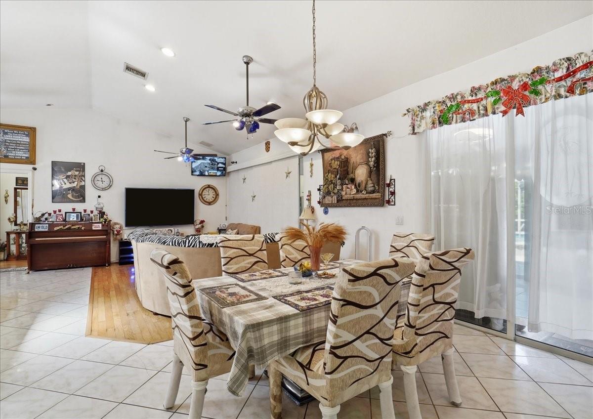 6993 MANNIZ RD, PORT CHARLOTTE, FL, 33981