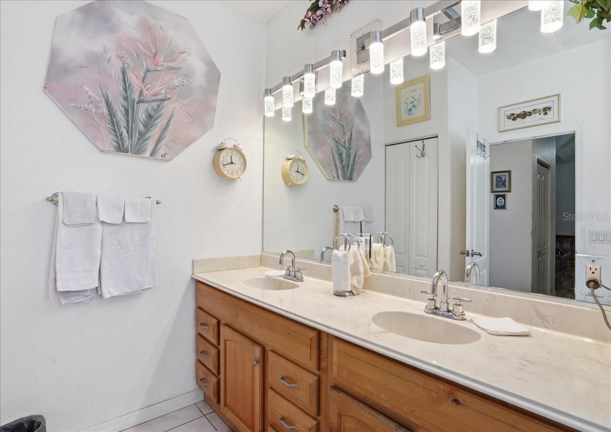 6993 MANNIZ RD, PORT CHARLOTTE, FL, 33981