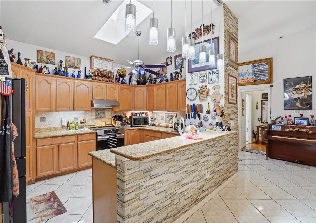 6993 MANNIZ RD, PORT CHARLOTTE, FL, 33981