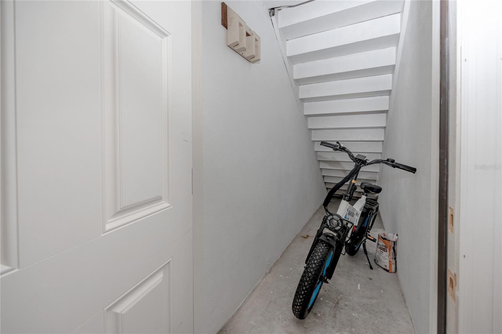 8345 13TH ST N #B, ST PETERSBURG, FL, 33702