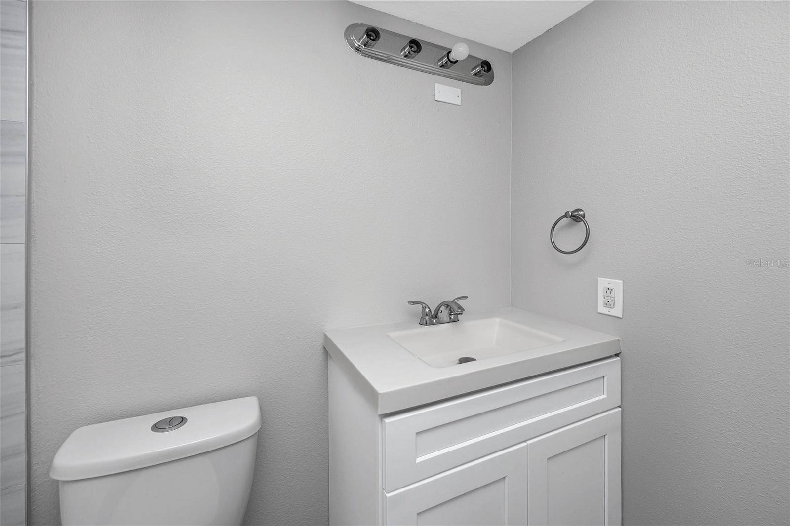 8345 13TH ST N #B, ST PETERSBURG, FL, 33702