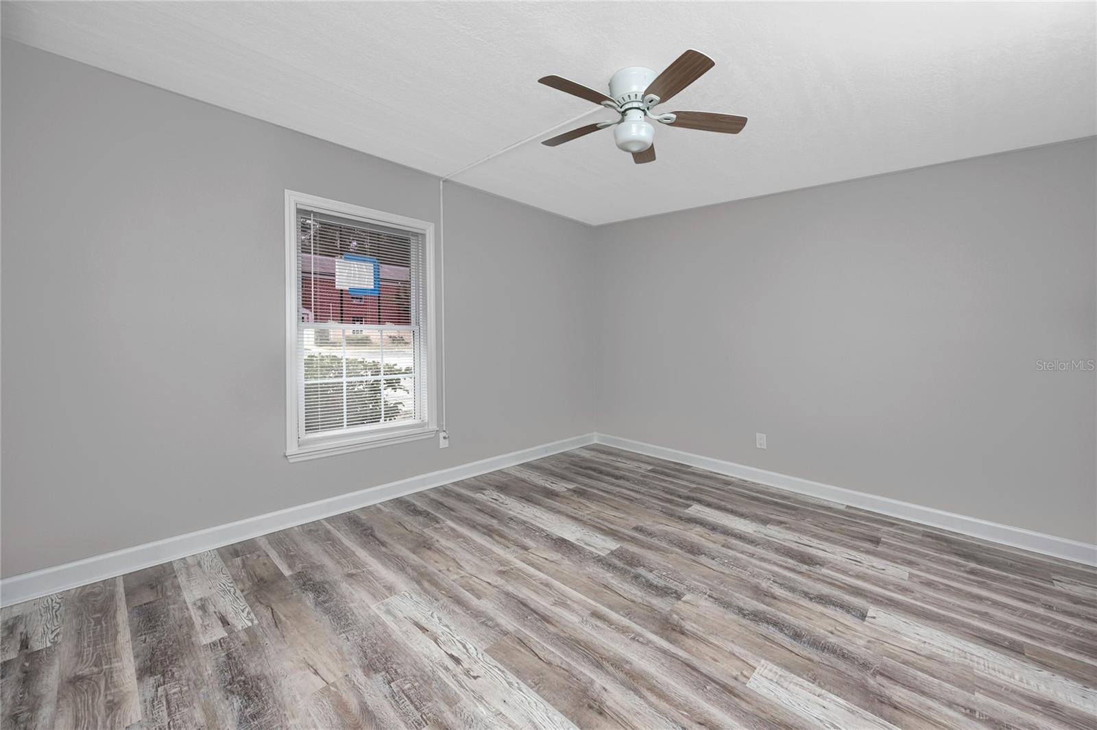 8345 13TH ST N #B, ST PETERSBURG, FL, 33702