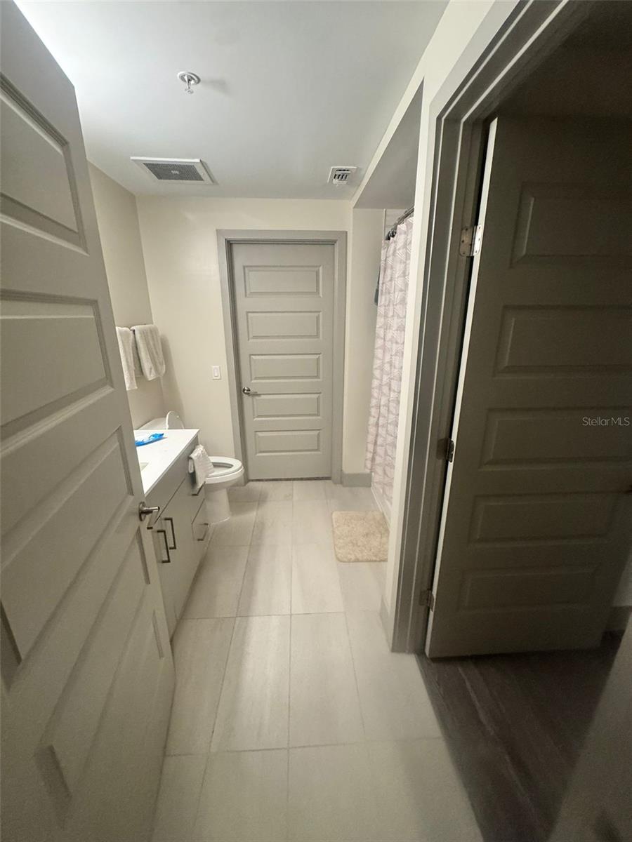 310 N ORANGE AVE, ORLANDO, FL, 32801