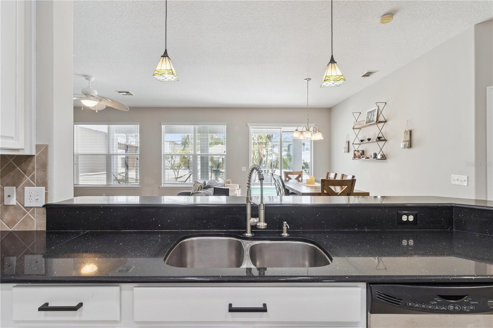 1404 LEXINGTON AVE, DAVENPORT, FL, 33837