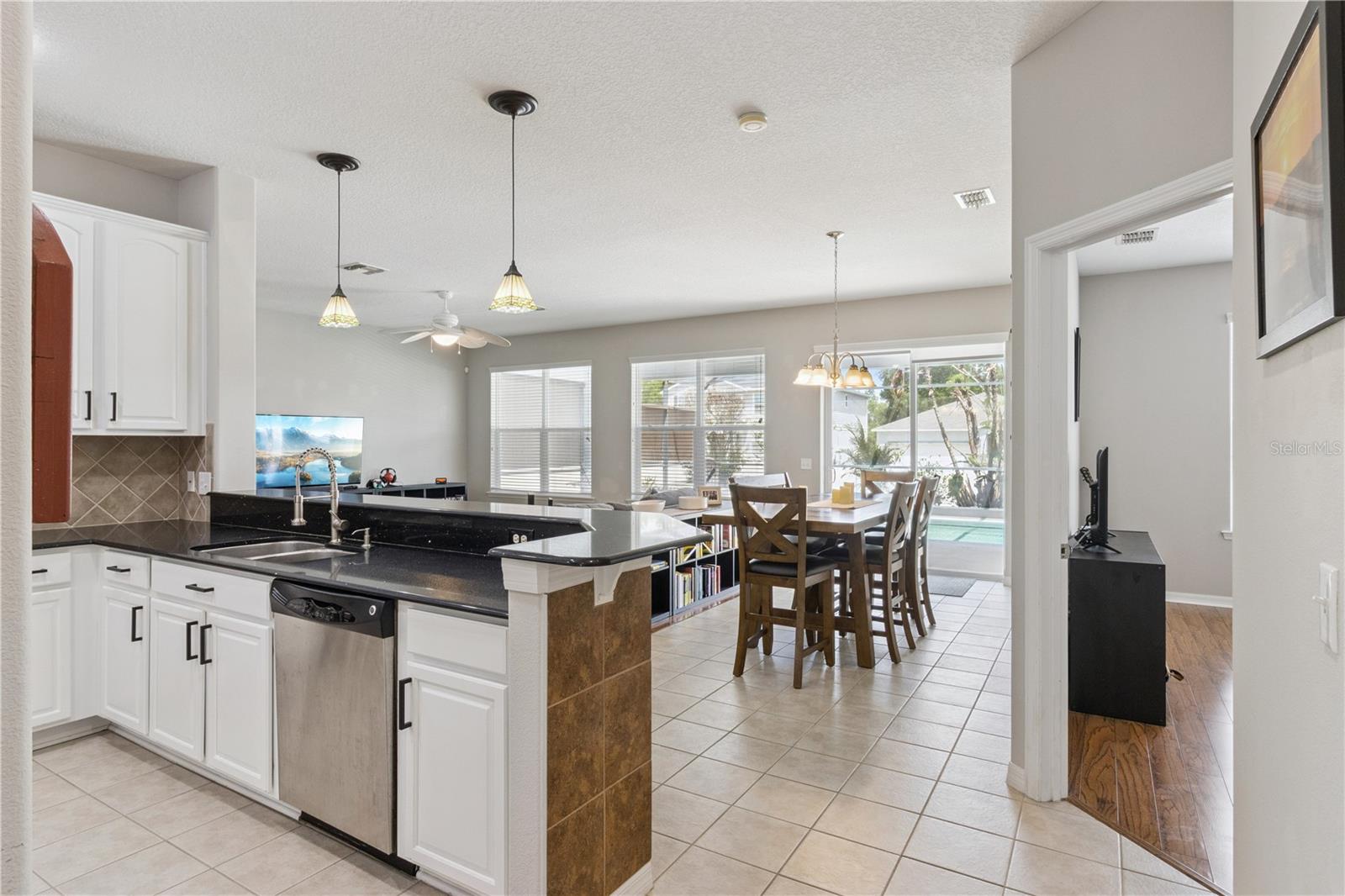 1404 LEXINGTON AVE, DAVENPORT, FL, 33837