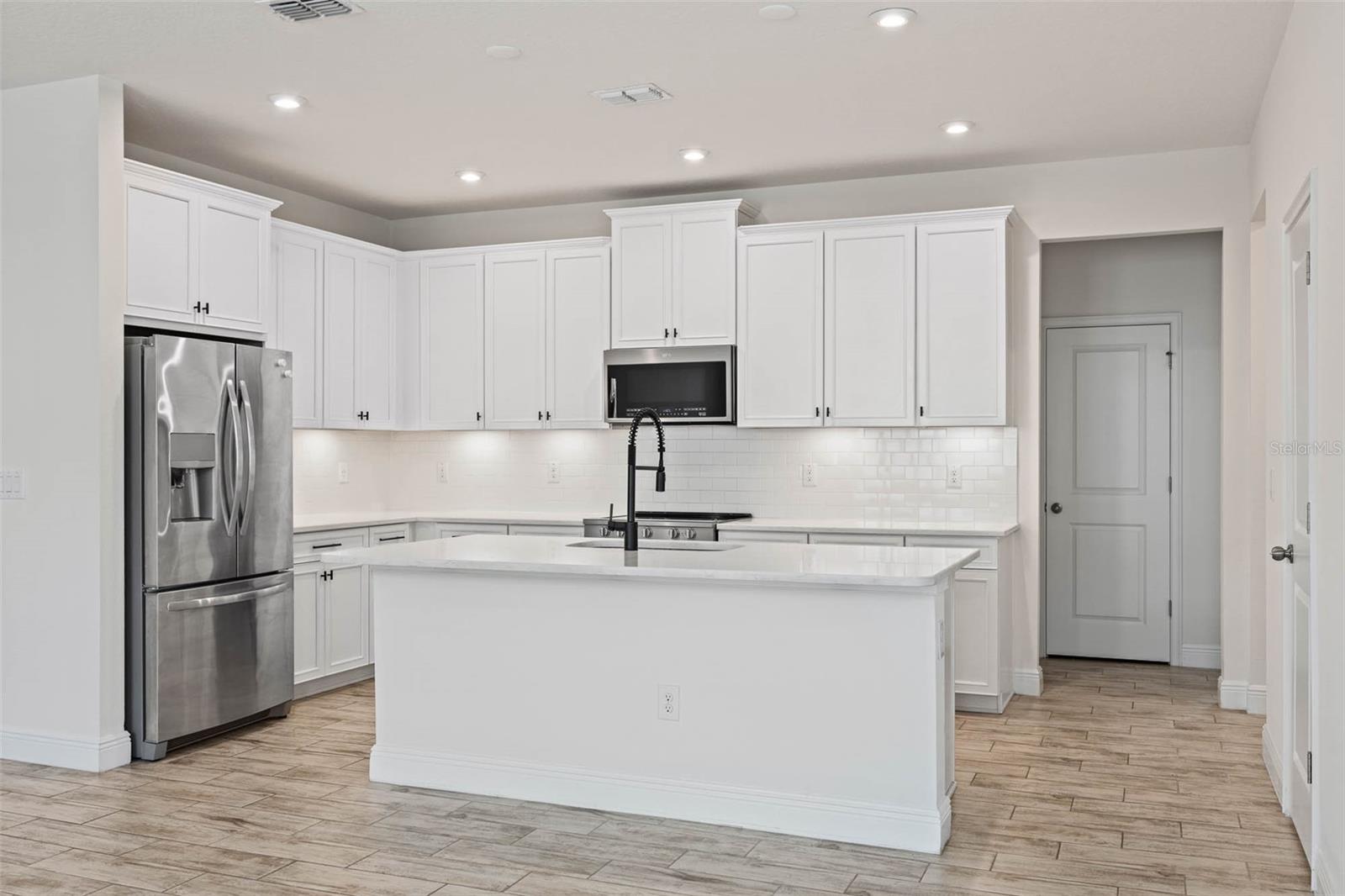 2485 MORNINGLIGHT DR, LUTZ, FL, 33558