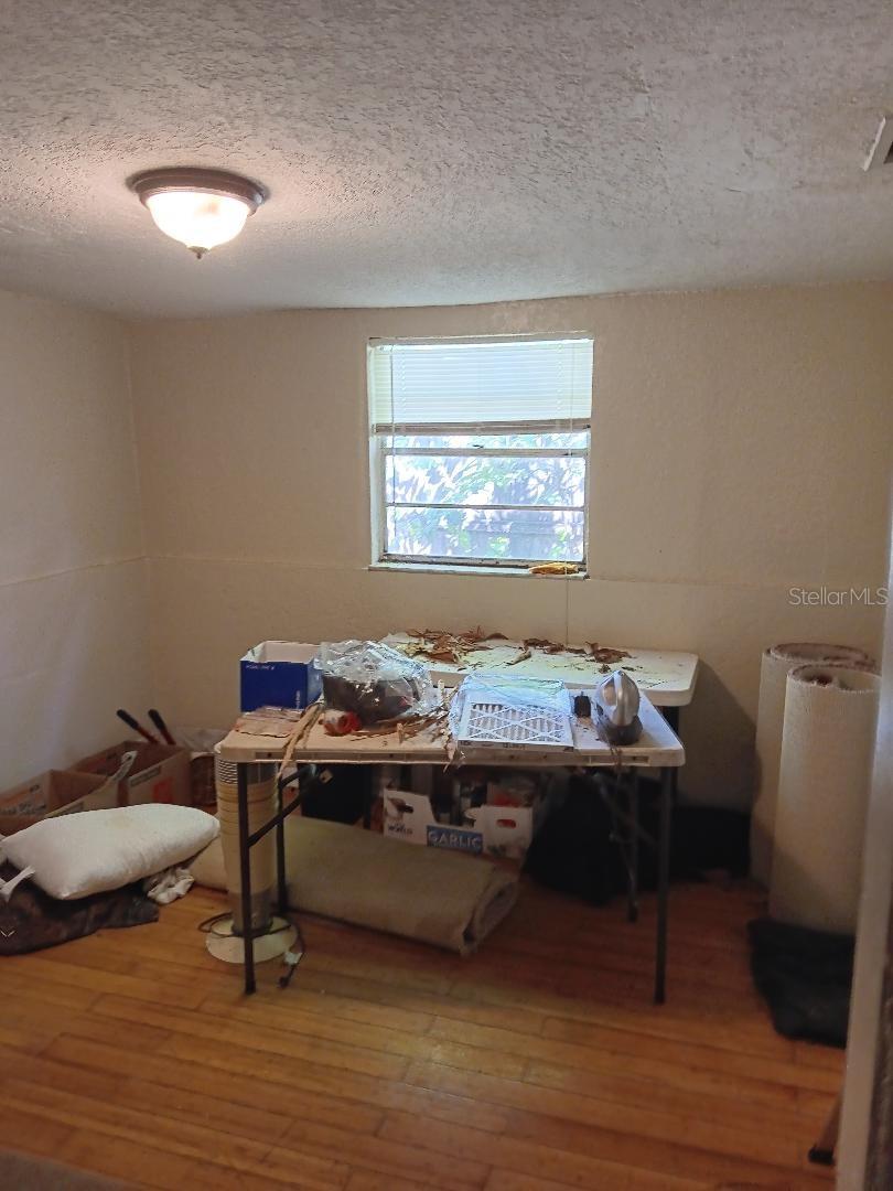 2110 E NEDRO RD, TAMPA, FL, 33604