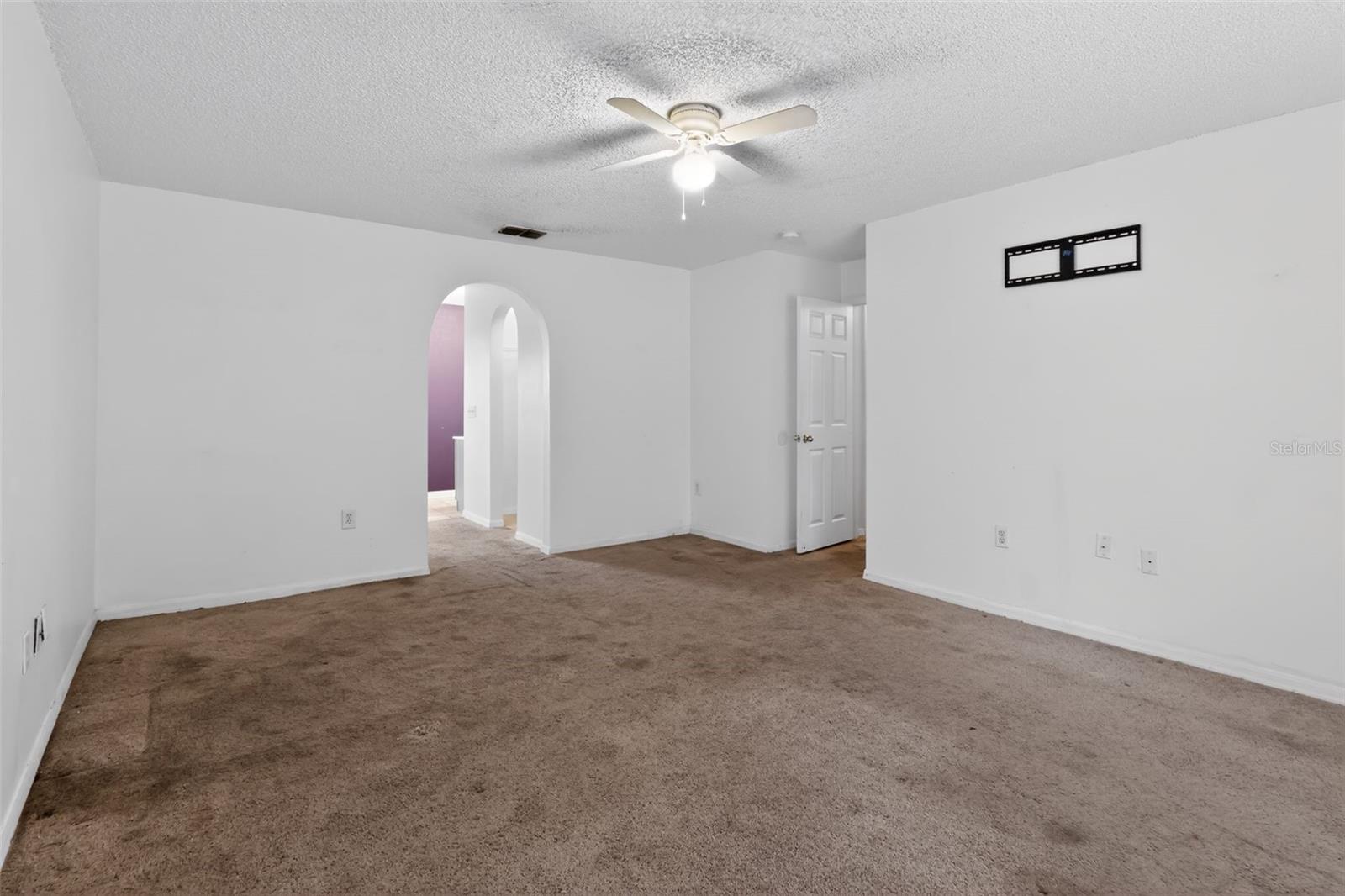 307 PLEASANT GARDENS DR, APOPKA, FL, 32703