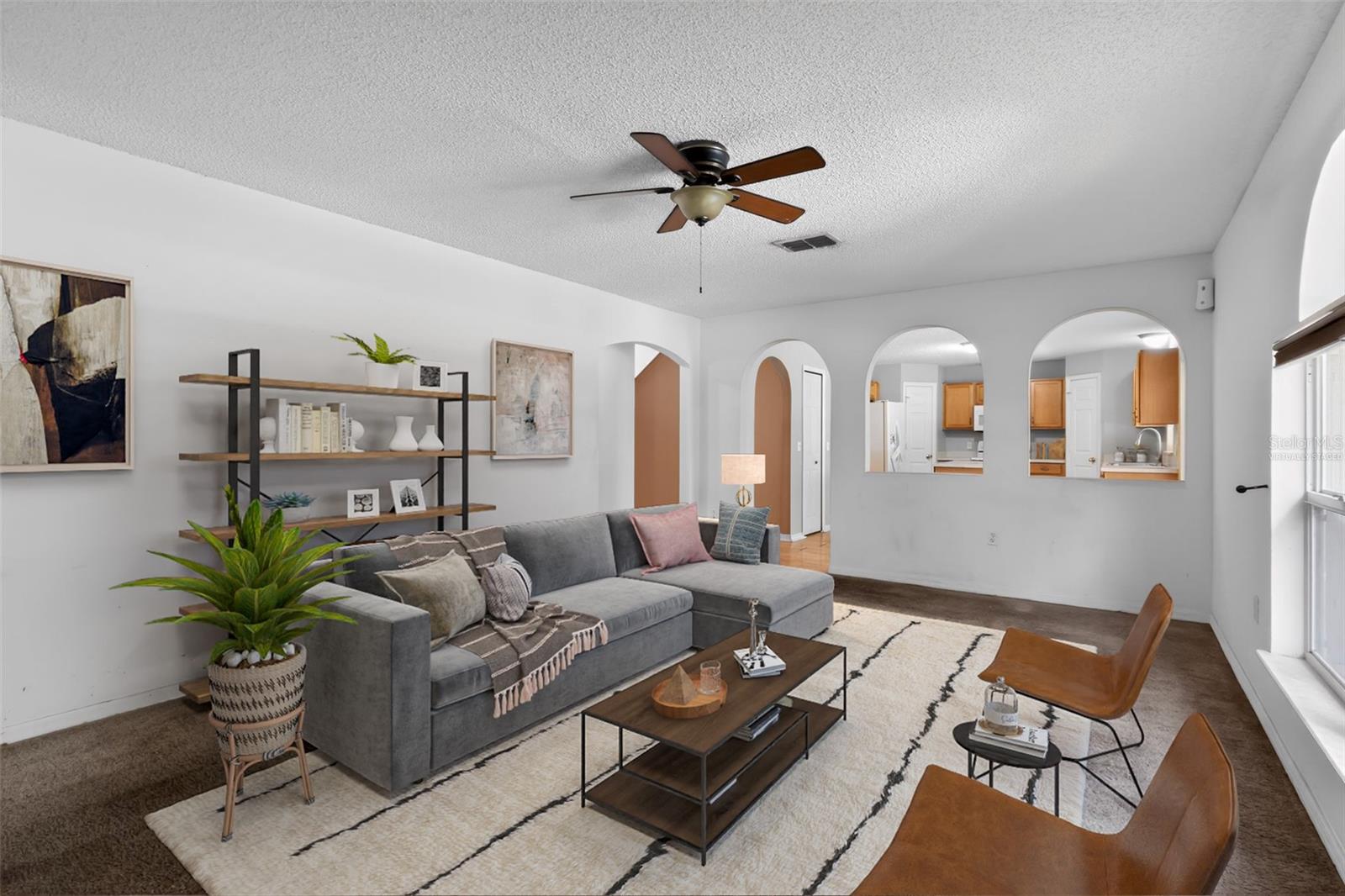 307 PLEASANT GARDENS DR, APOPKA, FL, 32703