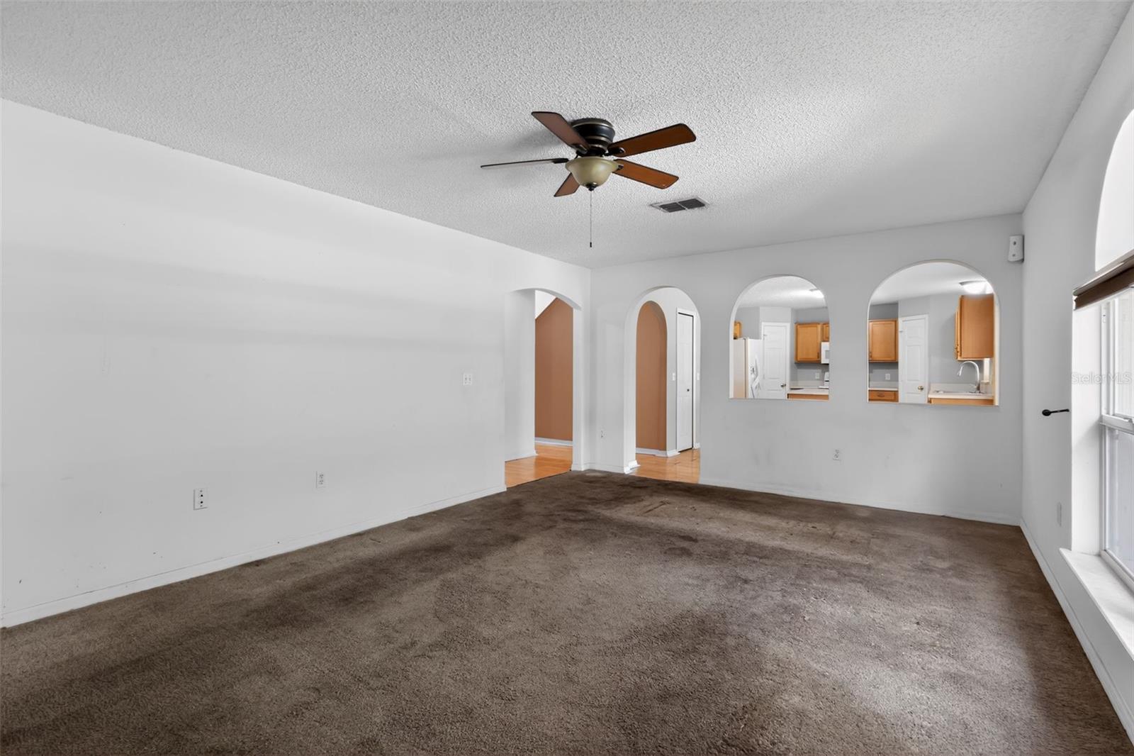 307 PLEASANT GARDENS DR, APOPKA, FL, 32703