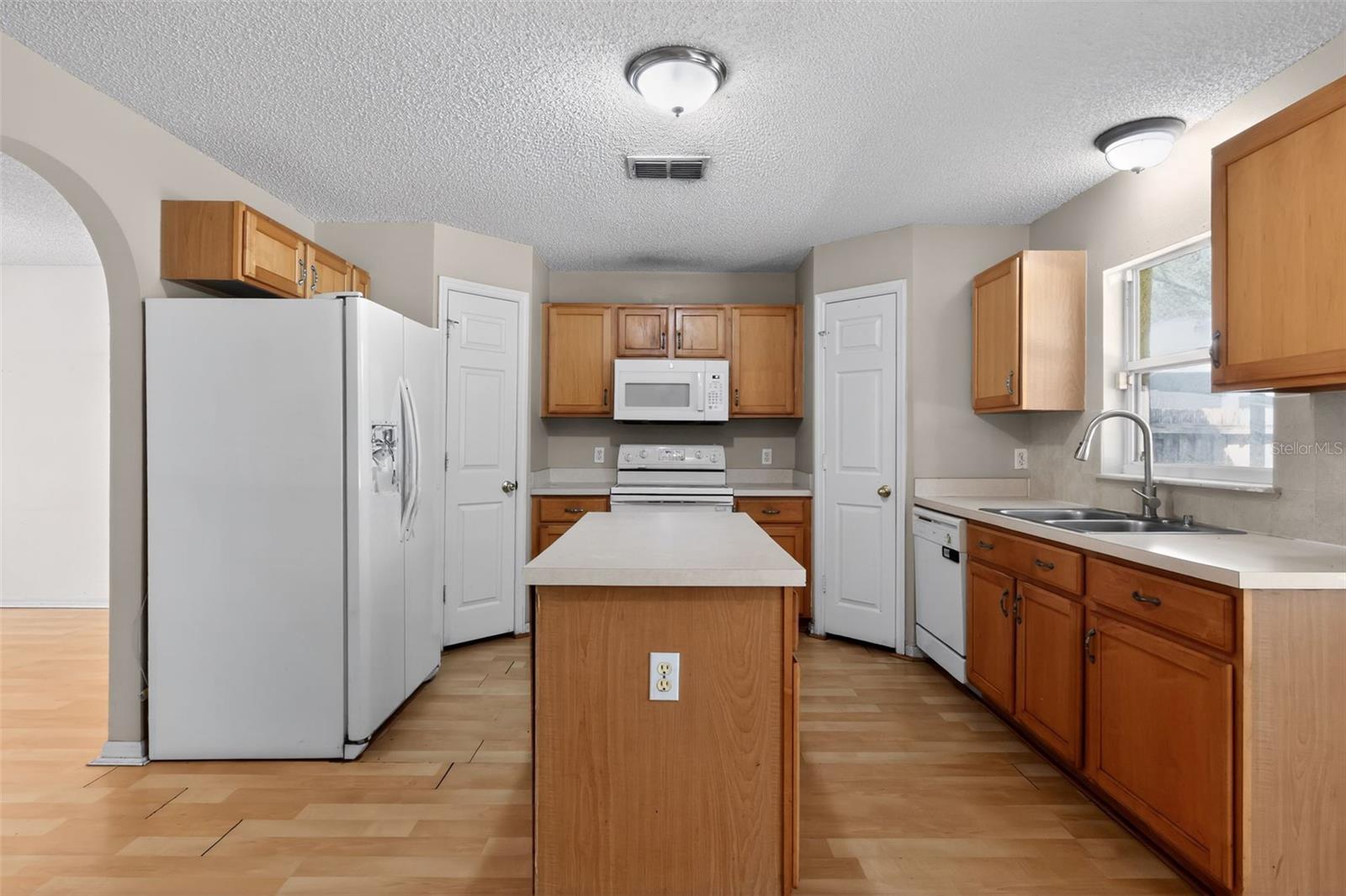 307 PLEASANT GARDENS DR, APOPKA, FL, 32703