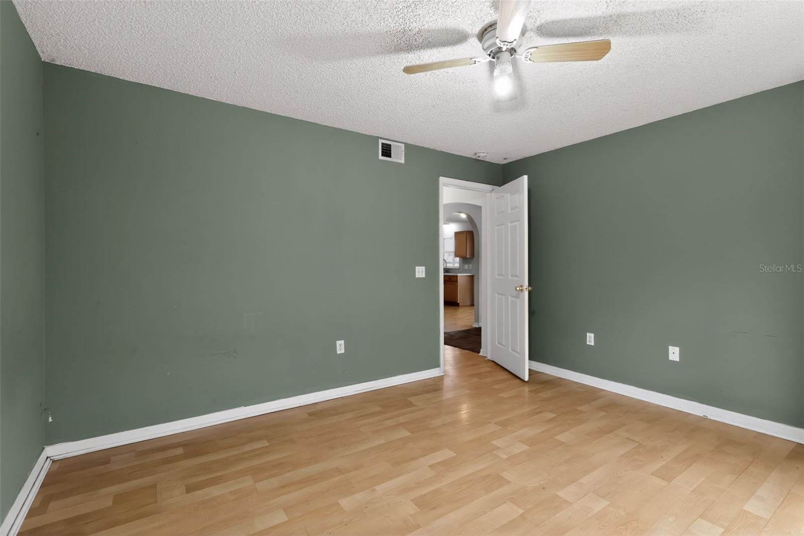 307 PLEASANT GARDENS DR, APOPKA, FL, 32703