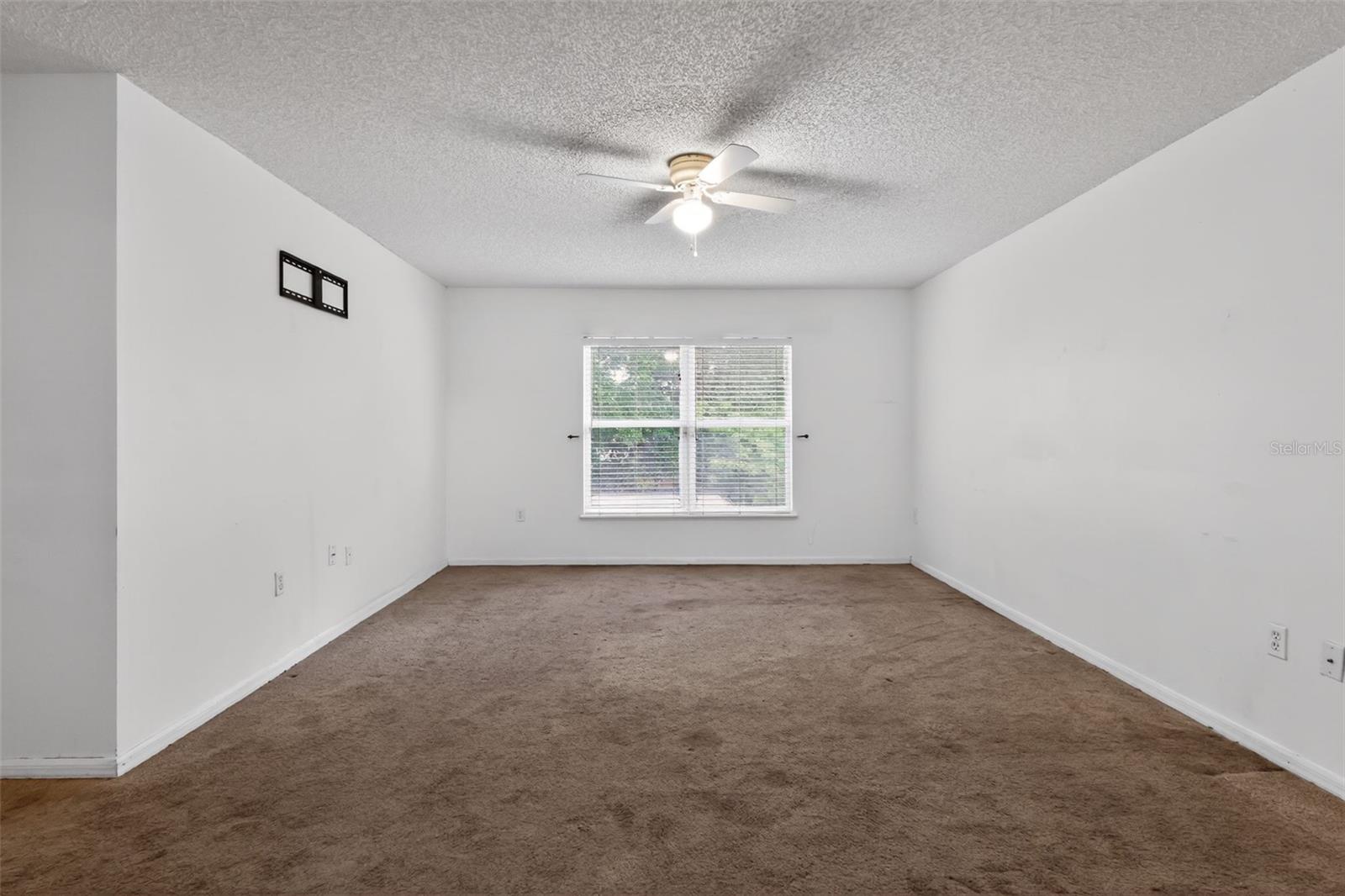 307 PLEASANT GARDENS DR, APOPKA, FL, 32703