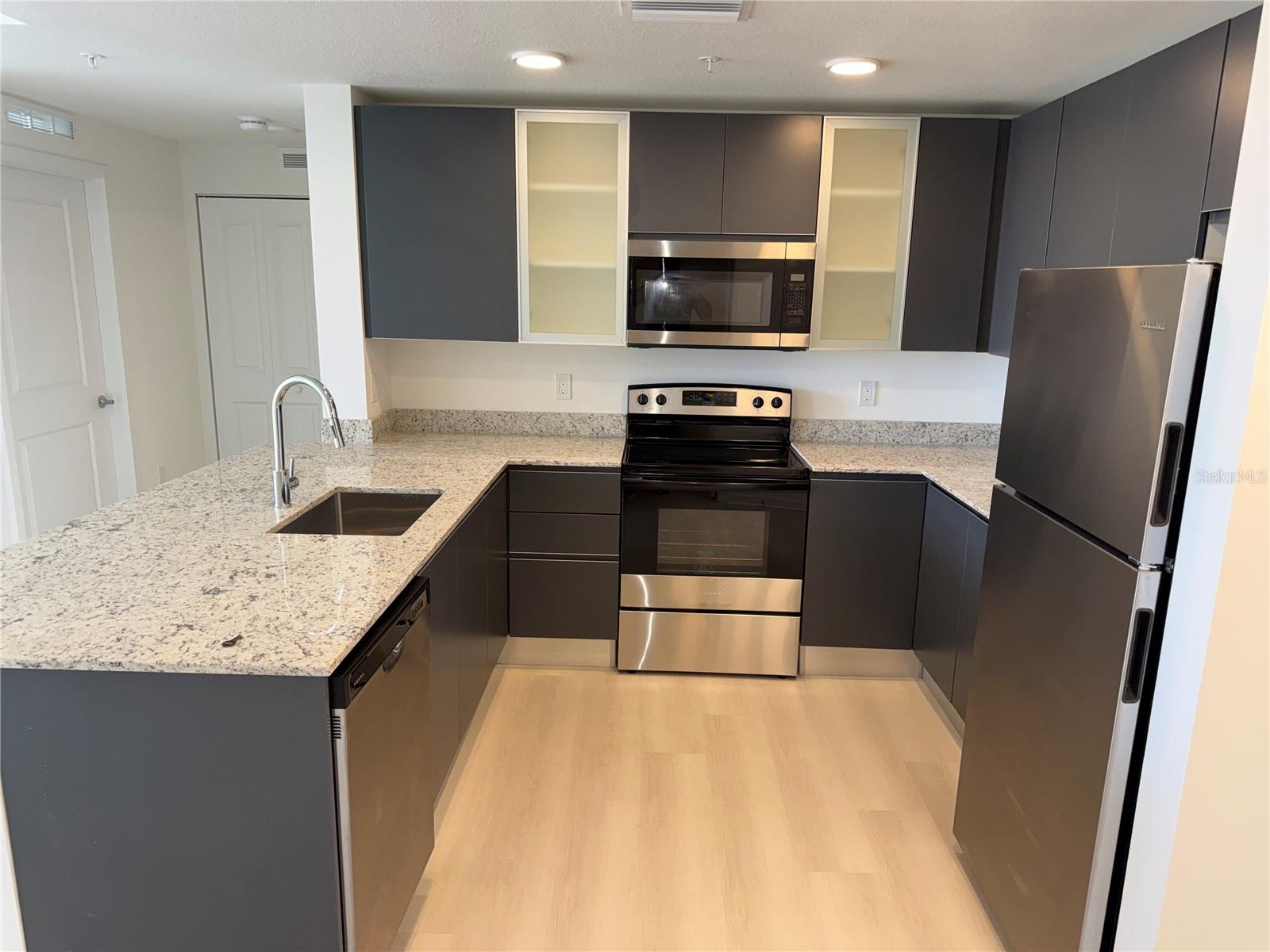 5587 MILLENIA PARK BLVD #424, ORLANDO, FL, 32839