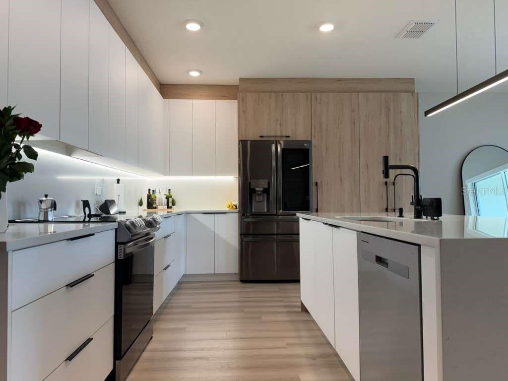 33412 COUNTRY HOUSE DR, SORRENTO, FL, 32776