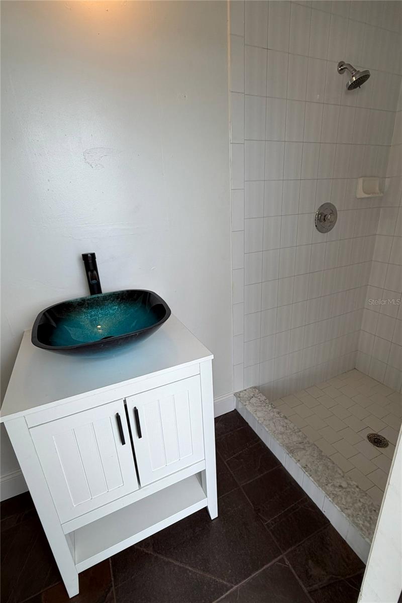 Bathroom 4 Pool Bath