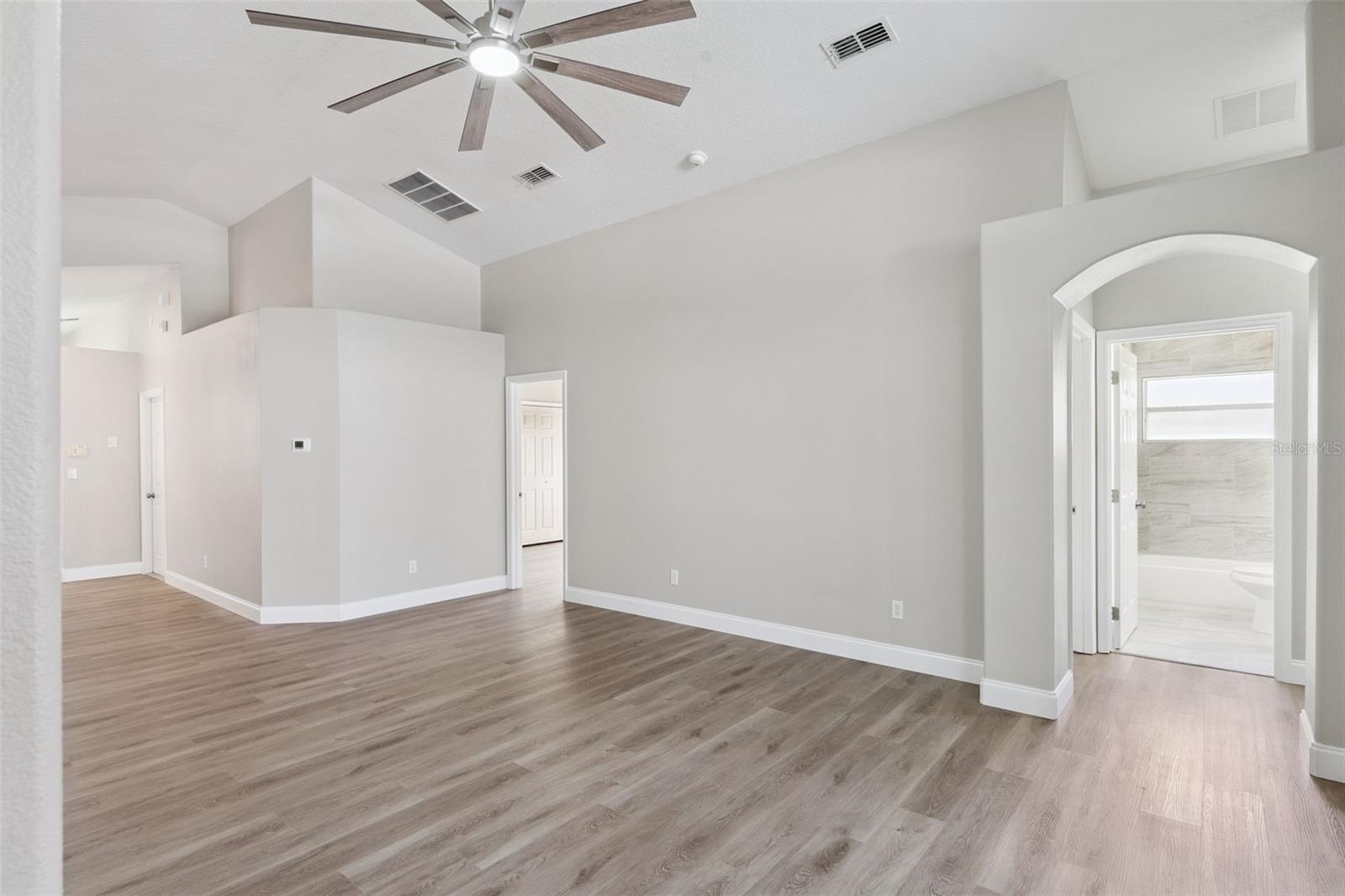 15932 ROBIN HILL LOOP, CLERMONT, FL, 34714