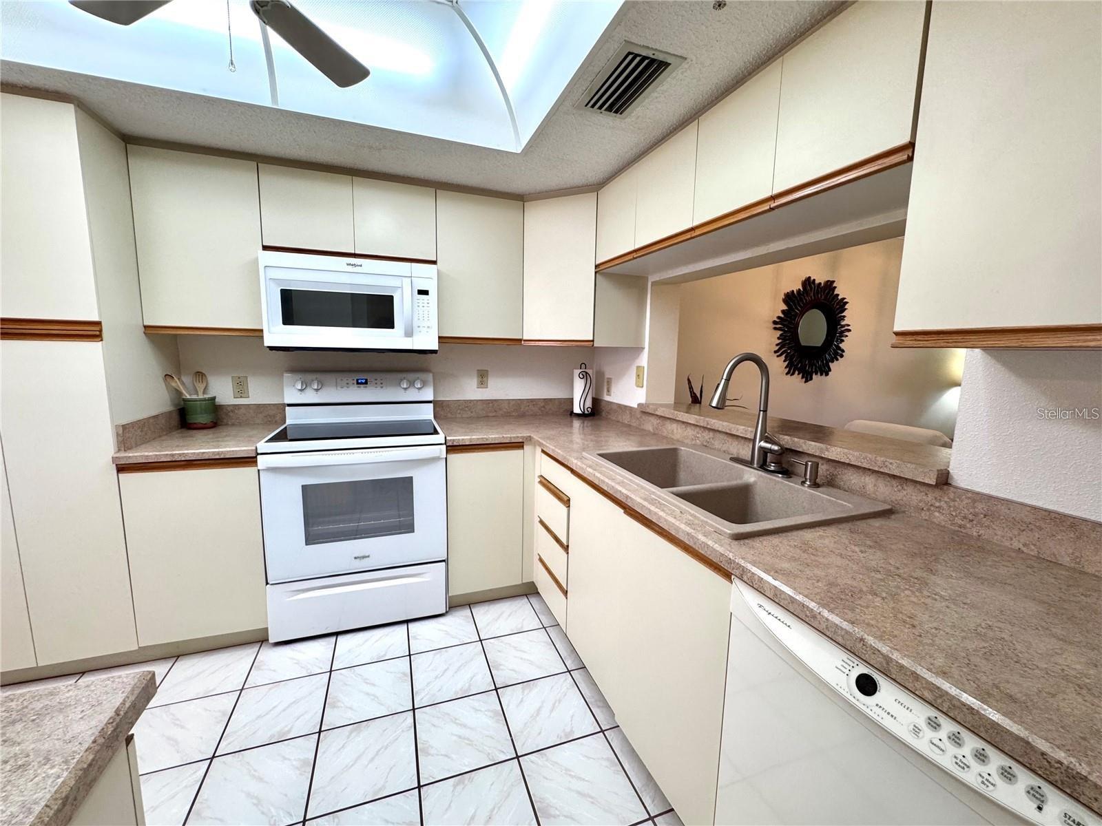 6505 STONE RIVER RD #309, BRADENTON, FL, 34203