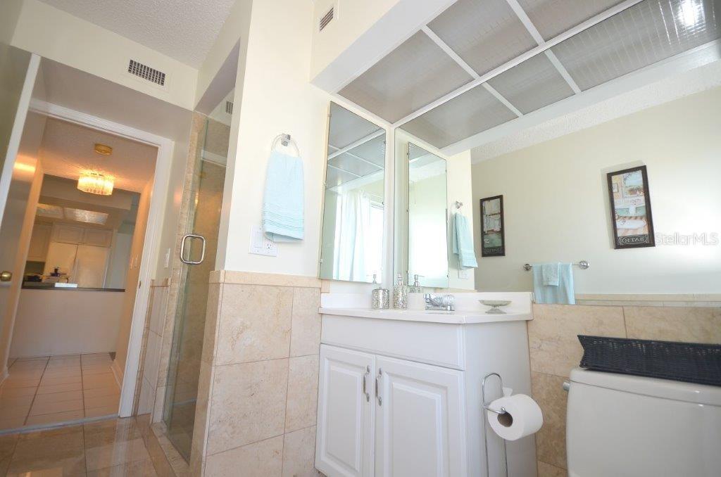 800 S GULFVIEW BLVD #303, CLEARWATER BEACH, FL, 33767