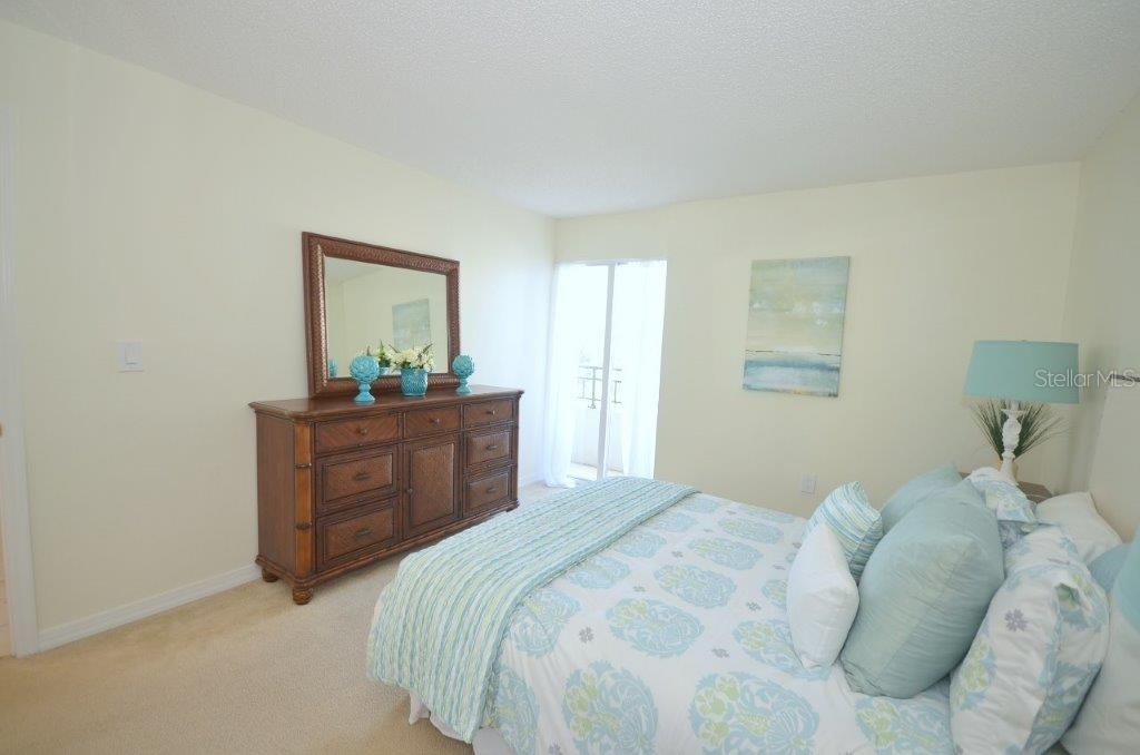 800 S GULFVIEW BLVD #303, CLEARWATER BEACH, FL, 33767